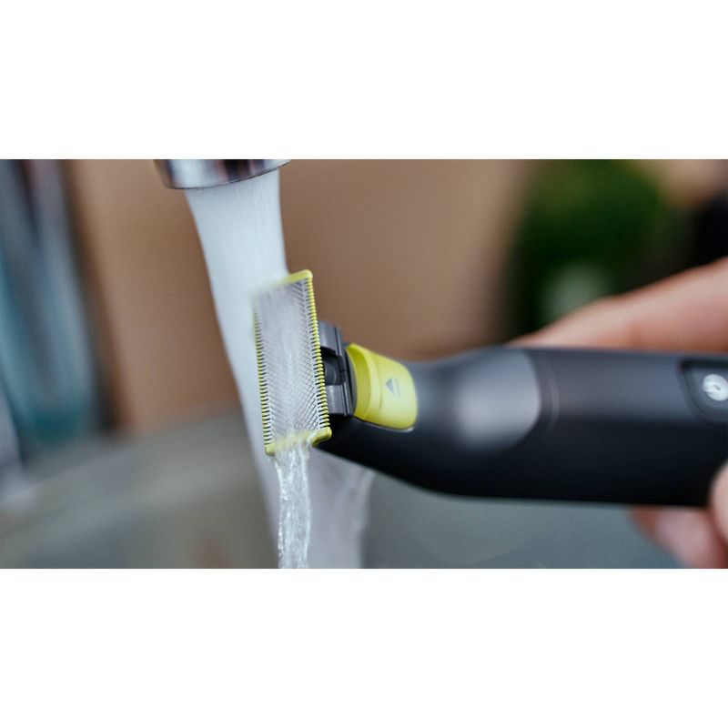 Philips Norelco One Blade Pro Rechargeable Men's Electric Shaver/Trimmer - QP6530/70