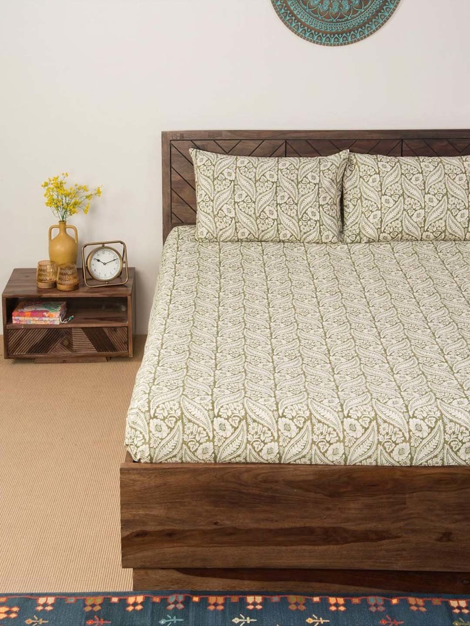 Fabindia Home Standalone Grey Cotton 118 TC Printed Double Bedsheet With 2 Pillow Cover