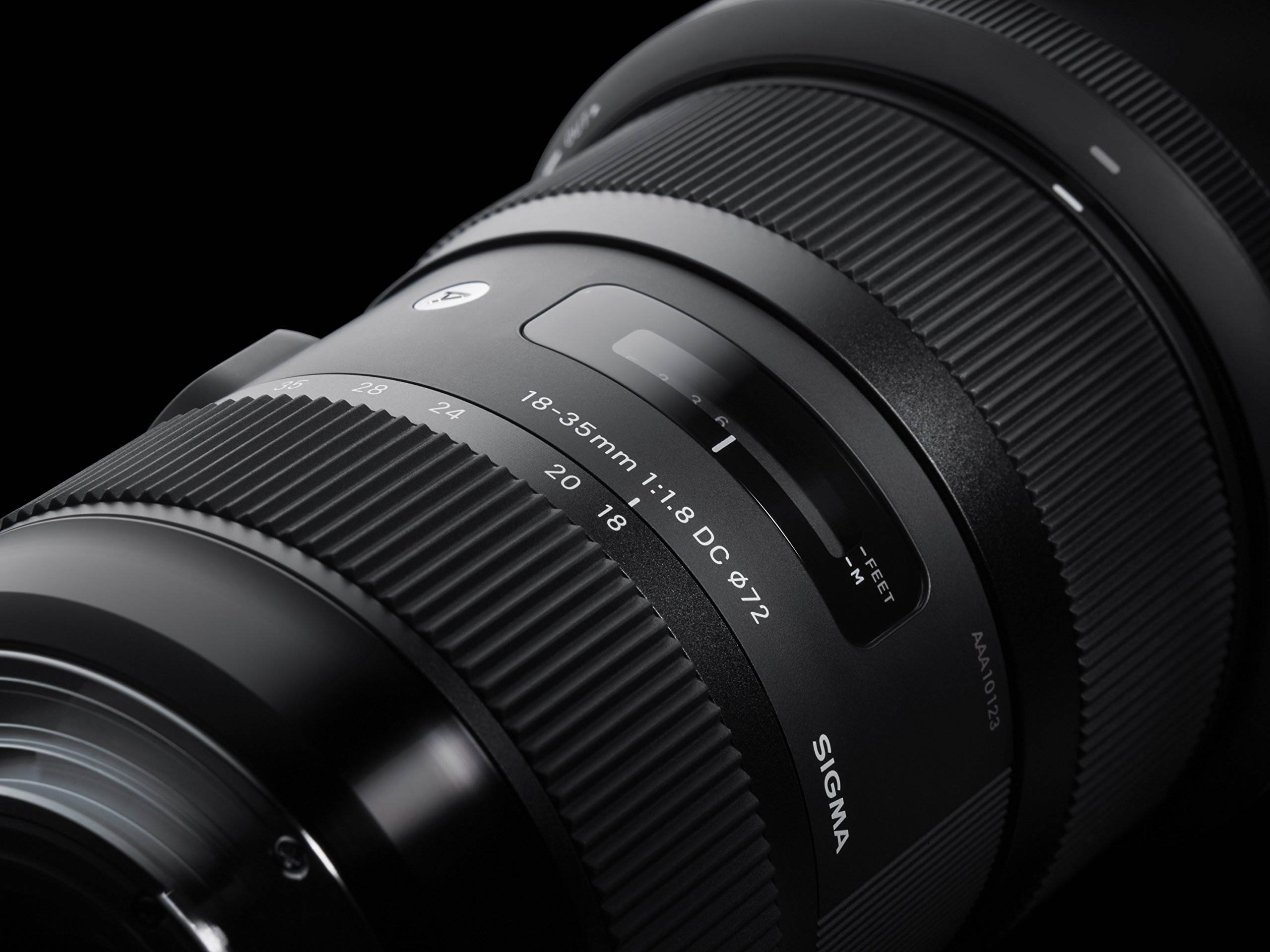 Sigma 18-35mm f/1.8 DC HSM Lens for Canon