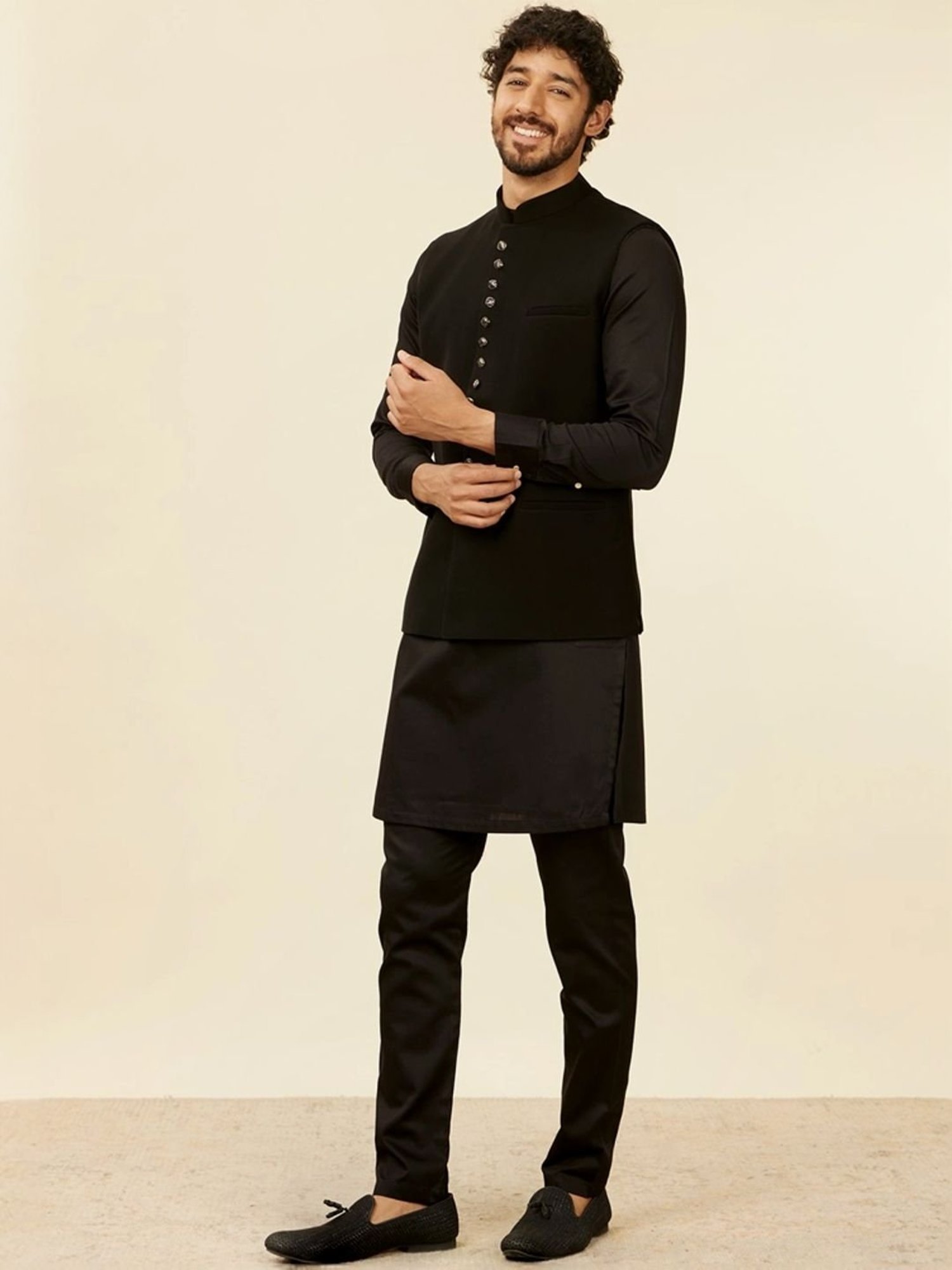 Manyavar Black Regular Fit Nehru Jacket