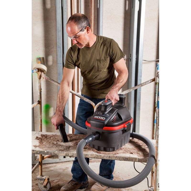 PORTER-CABLE PCX18301-4B 4 Gallon 4Hp Wet/Dry Vacuum, Stainless Steel (Certified Refurbished)