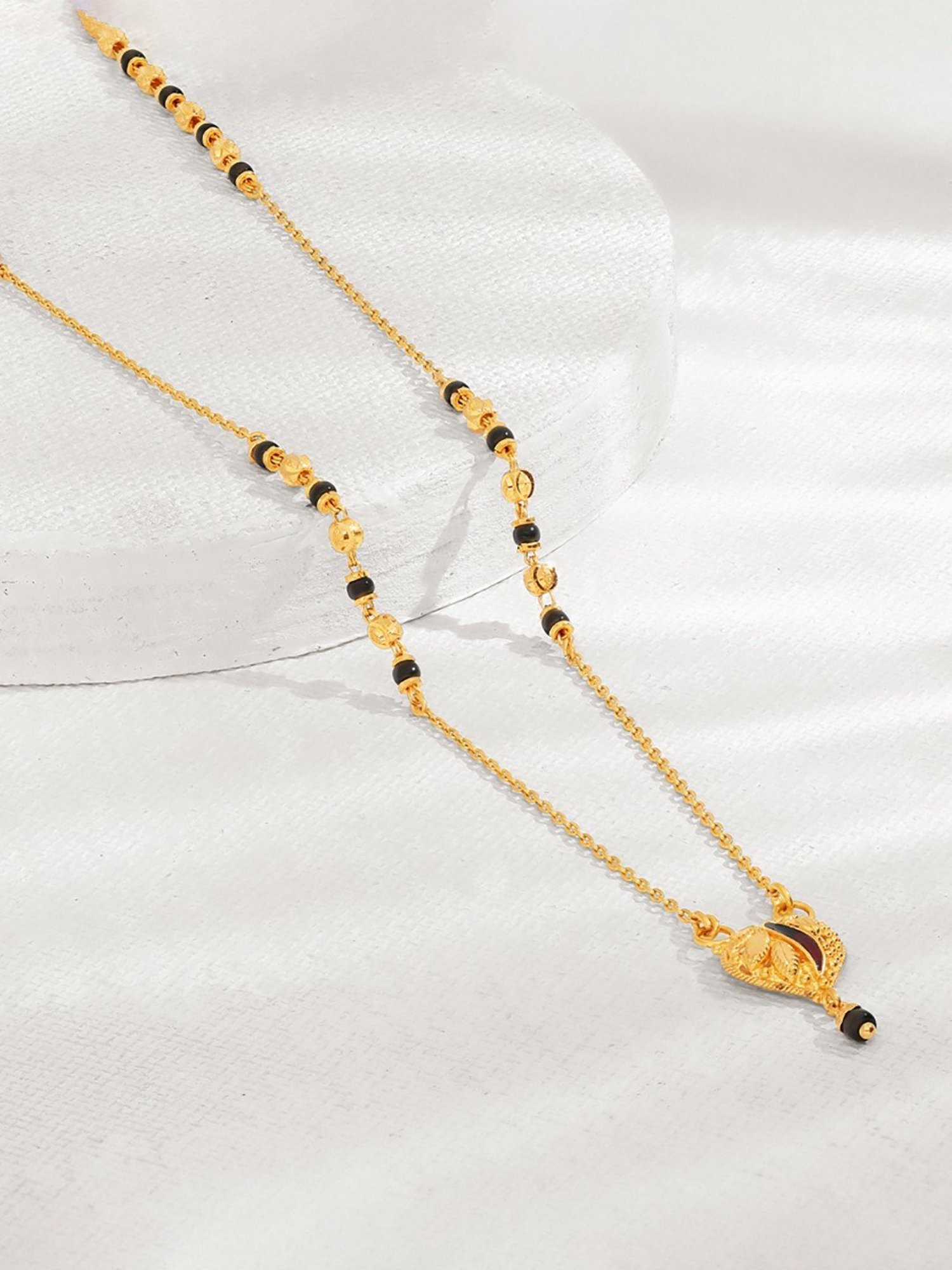 P.N.Gadgil Jewellers 22k Historic Heart Mangalsutra