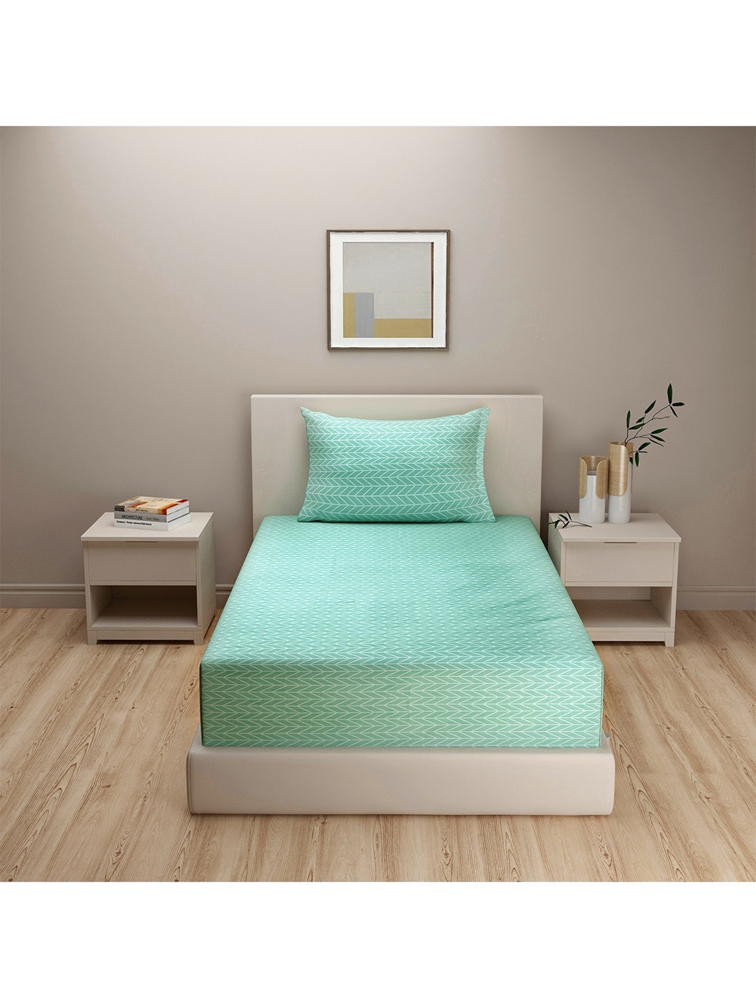 Swayam Pure Magic White & Green Cotton 144 TC Bed Sheet with 2 Pillow Covers