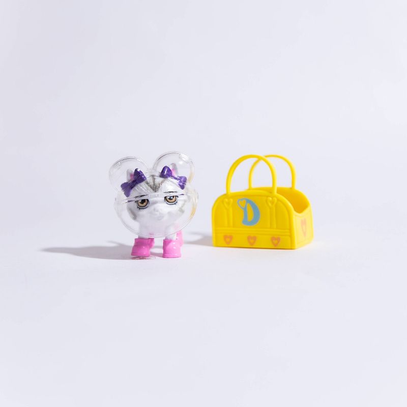 Love, Diana Fashion Fabulous! Surprise Collectible Pet