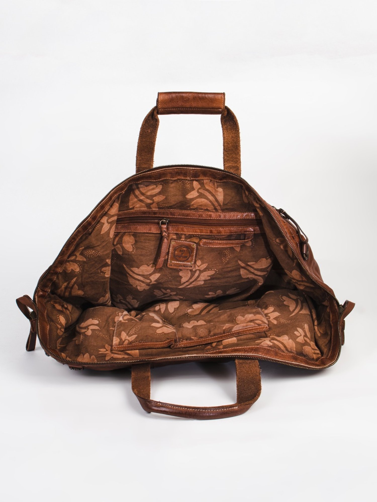 CAT 20 Ltrs Multicolor Camo Backpack