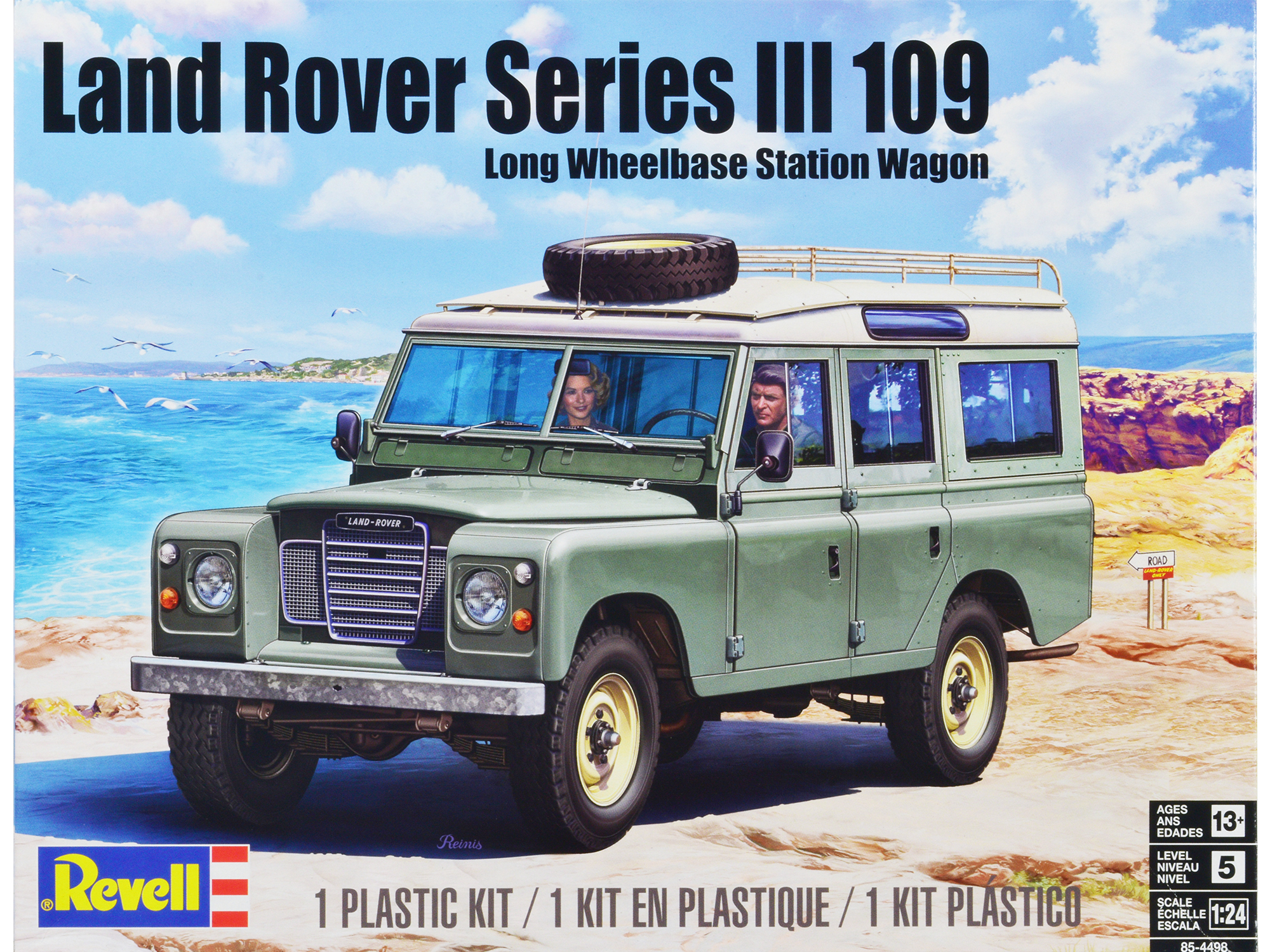 Skill 3 Model Kit Land Rover 109 LWB 1/24 Scale Model by Italeri