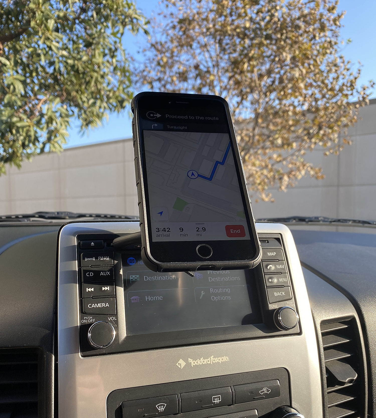 Car CD Slot Magnetic Mount Universal for Cell Phone iPhone Smartphone Galaxy