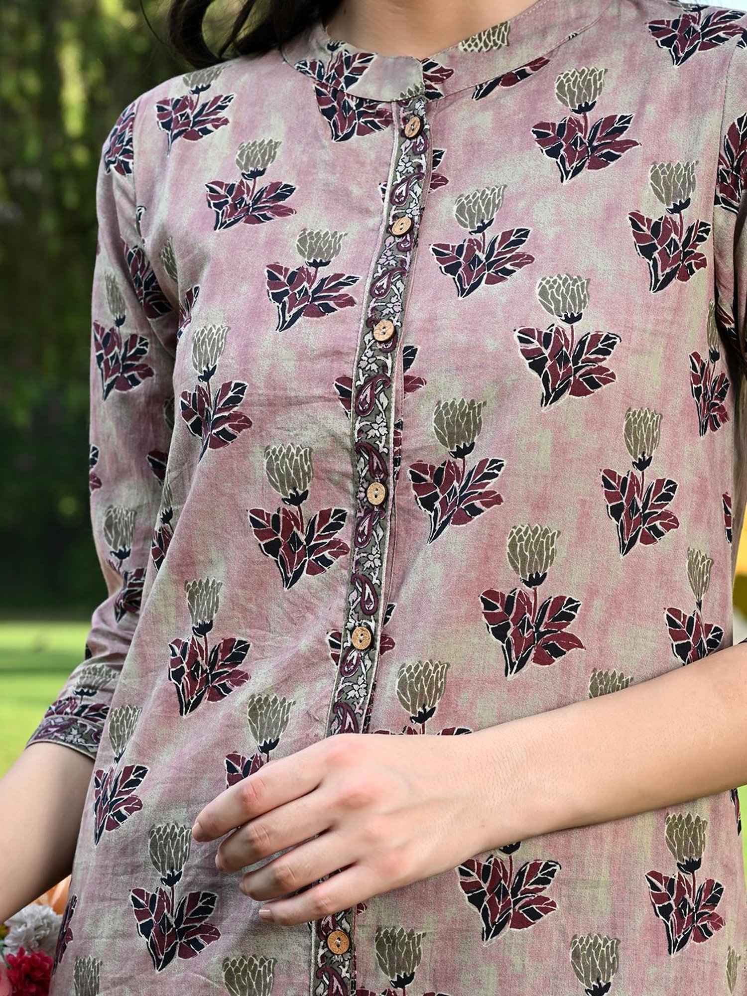 DECKEDUP Multicolor Floral Print Kurta With Pants