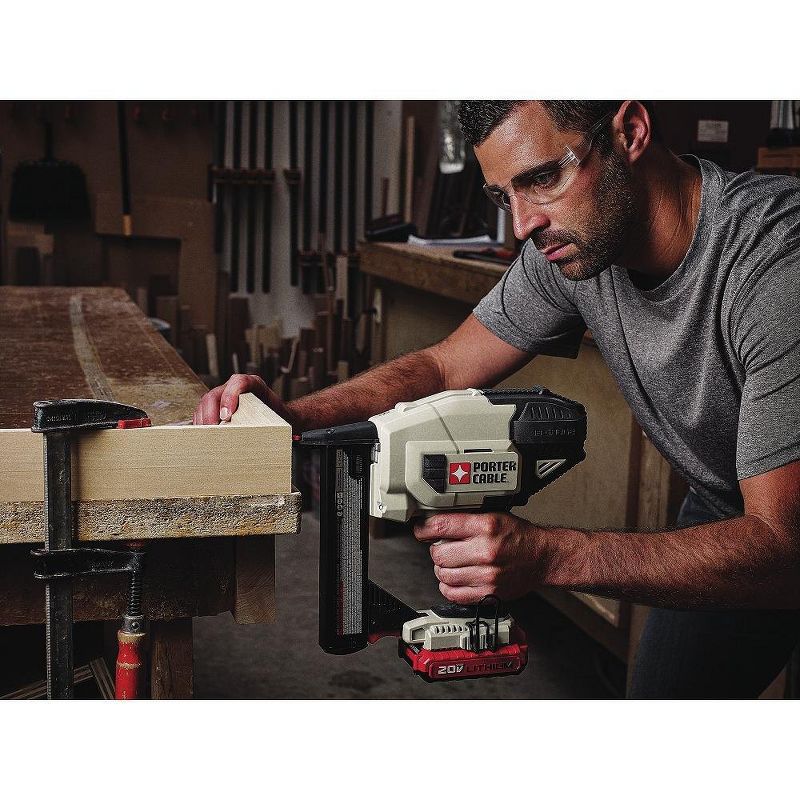 Porter-Cable PCC791LA 20V MAX Lithium-Ion 18 Gauge Narrow Crown Stapler Kit
