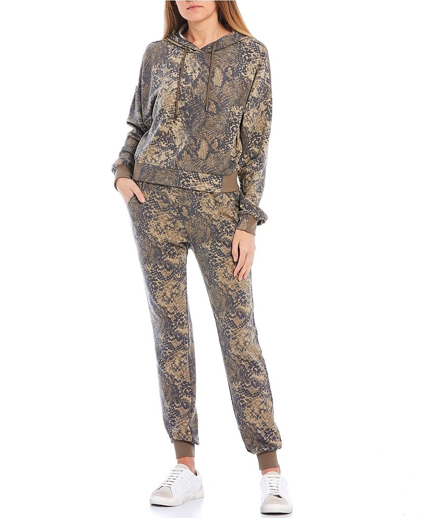 Volcom OBX Netflix Outer Banks Kiara Po Fleece Hoodie