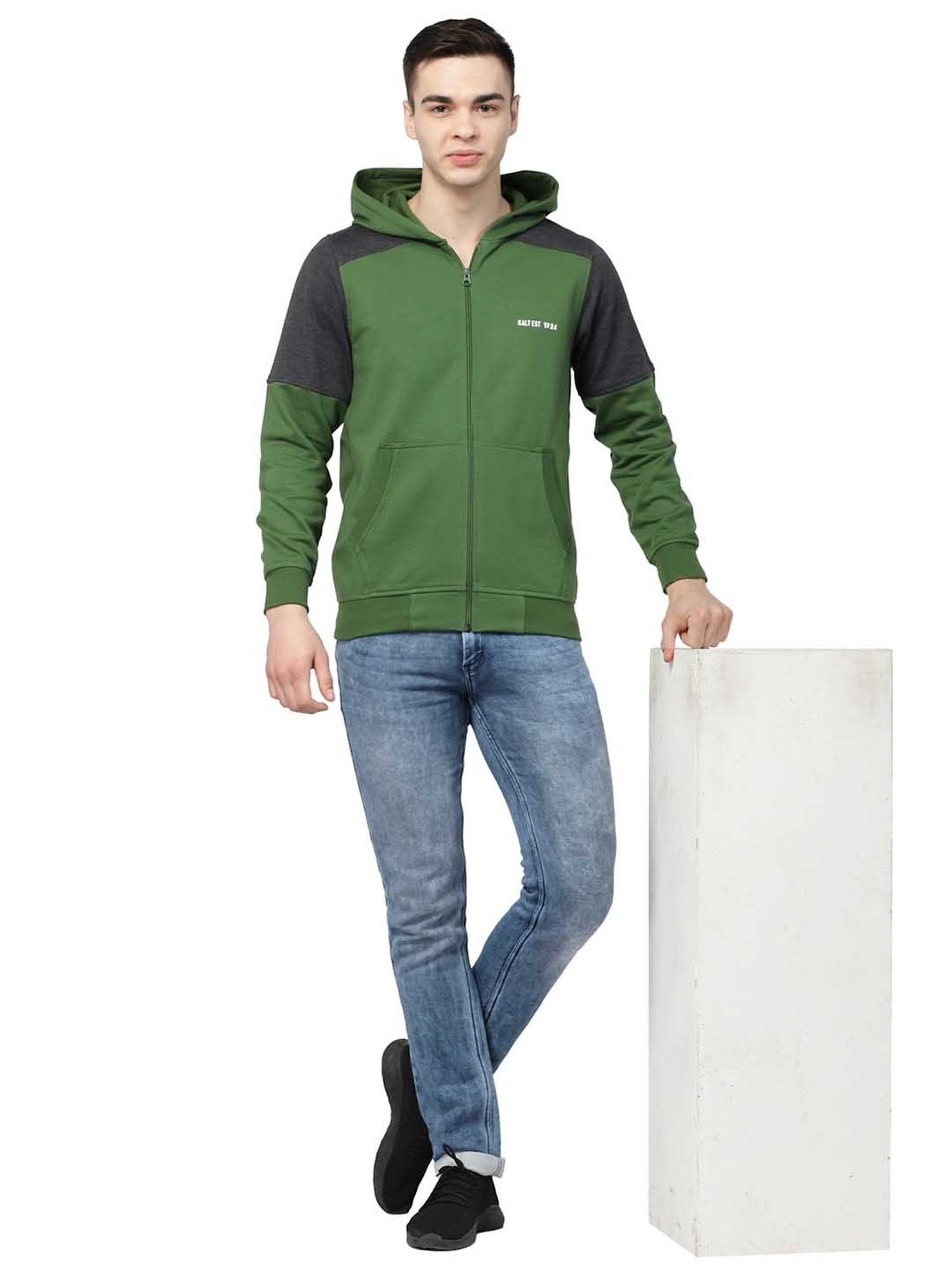 Forca Black Regular Fit Printed Sweatshirt