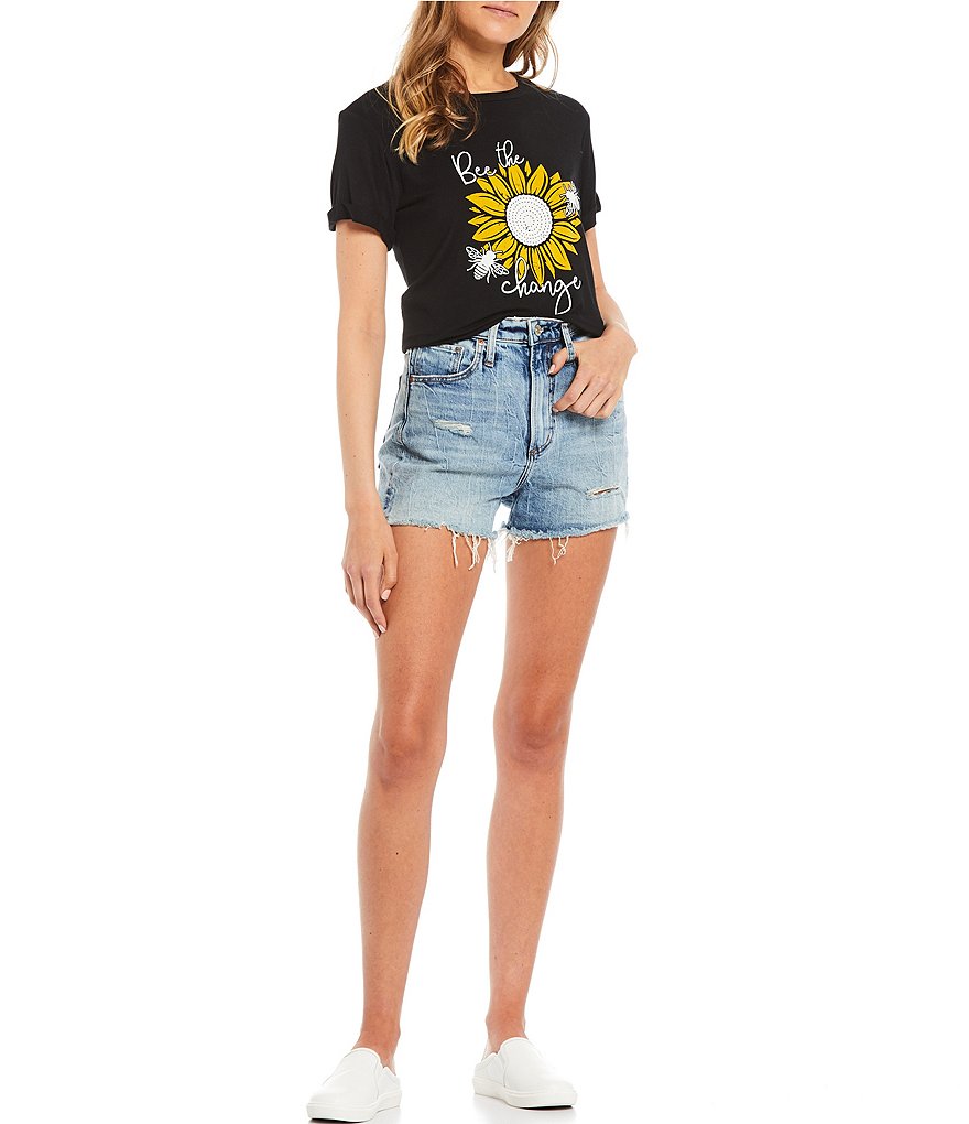 Moa Moa Bee The Change Short Sleeve Graphic Tee