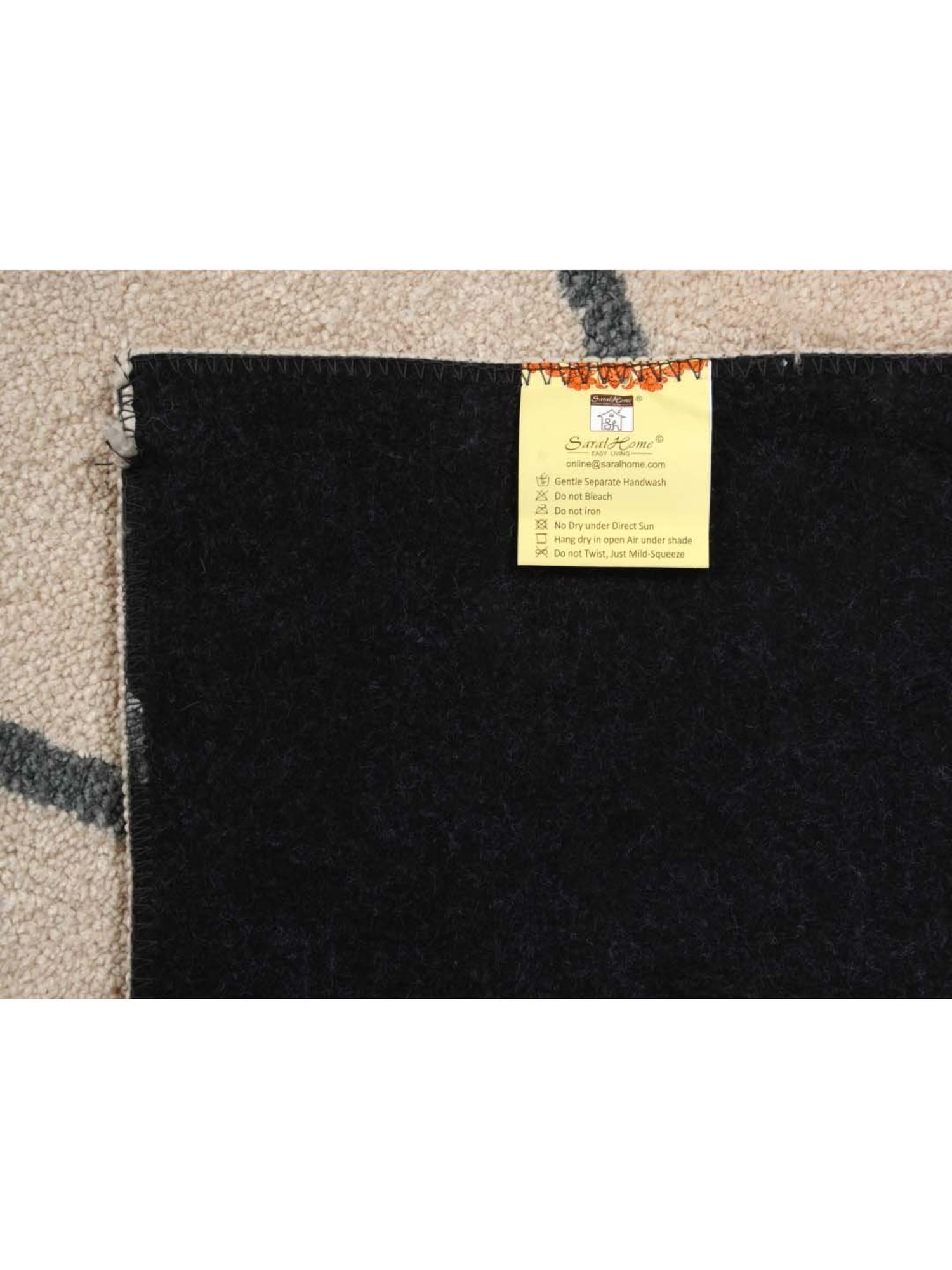 Saral Home Grey & Beige Carpet - Set of 1