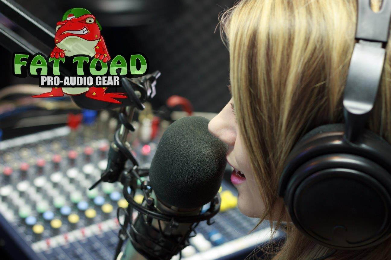 Studio Recording Microphones with Clips (5 Pack) by Fat Toad|Vocal Handheld, Unidirectional Mic|Professional Cardioid Dynamic Singing Microphone Designed for Music Stage Performances or PA DJ Karaoke