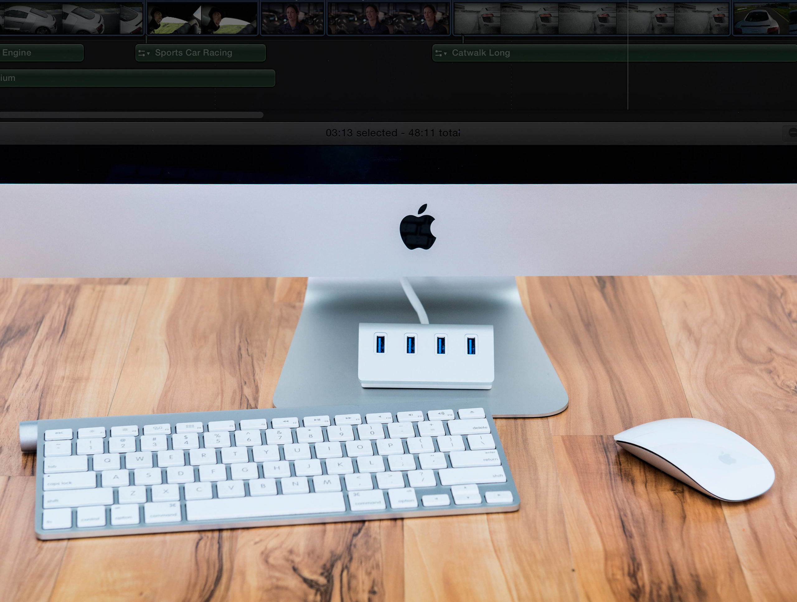 Sabrent 4 Port Aluminum USB 3.0 Hub (30? cable) | Silver (HB-MAC3)