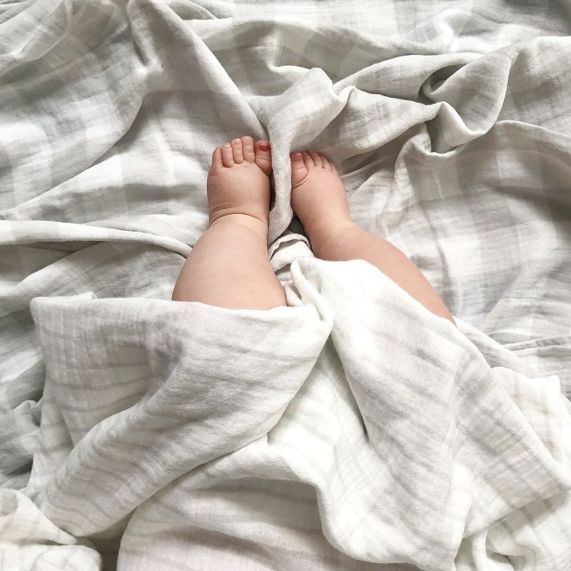 Hope & Henry Layette Baby Boutique Organic Cotton Muslin Swaddle Blanket 3-Pack Set