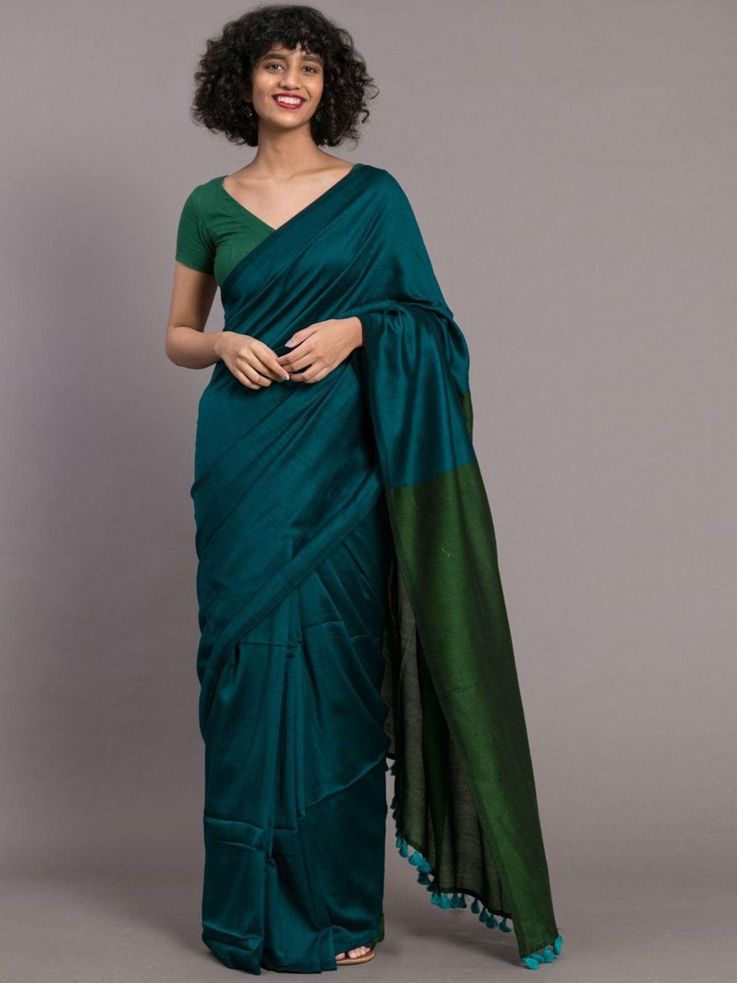 Suta Blue Plain Saree Without Blouse