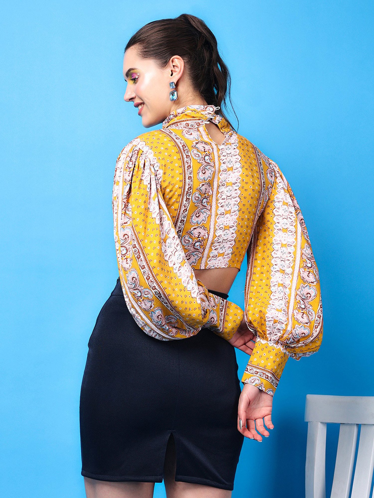 Scorpius Yellow & White Printed Crop Top