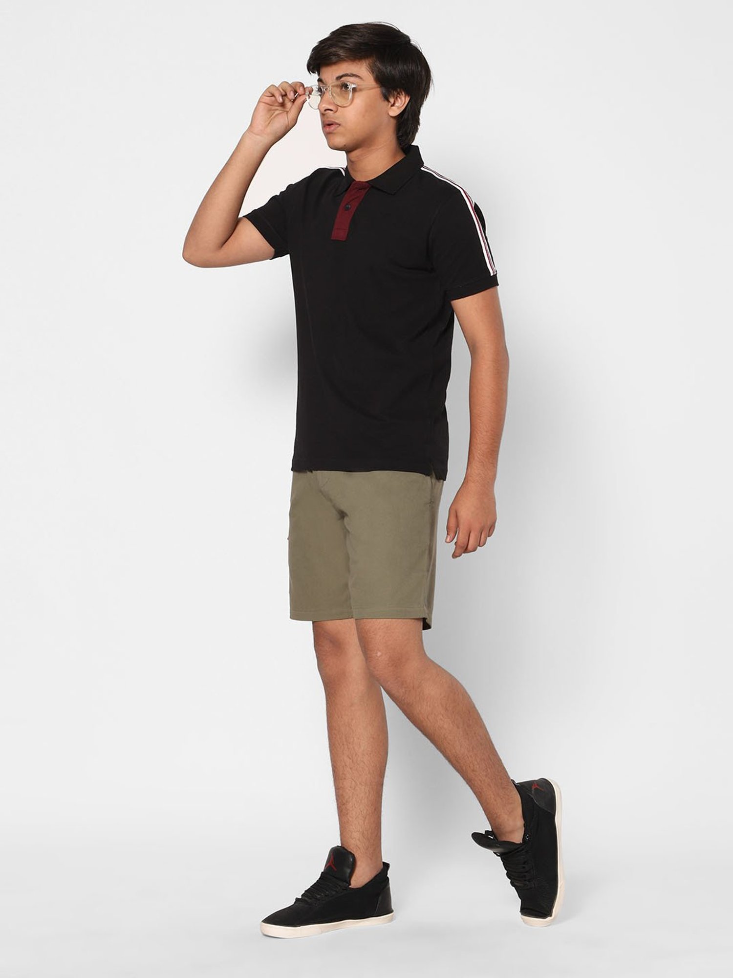 TeenTrums Boys Black Solid Polo T-Shirt