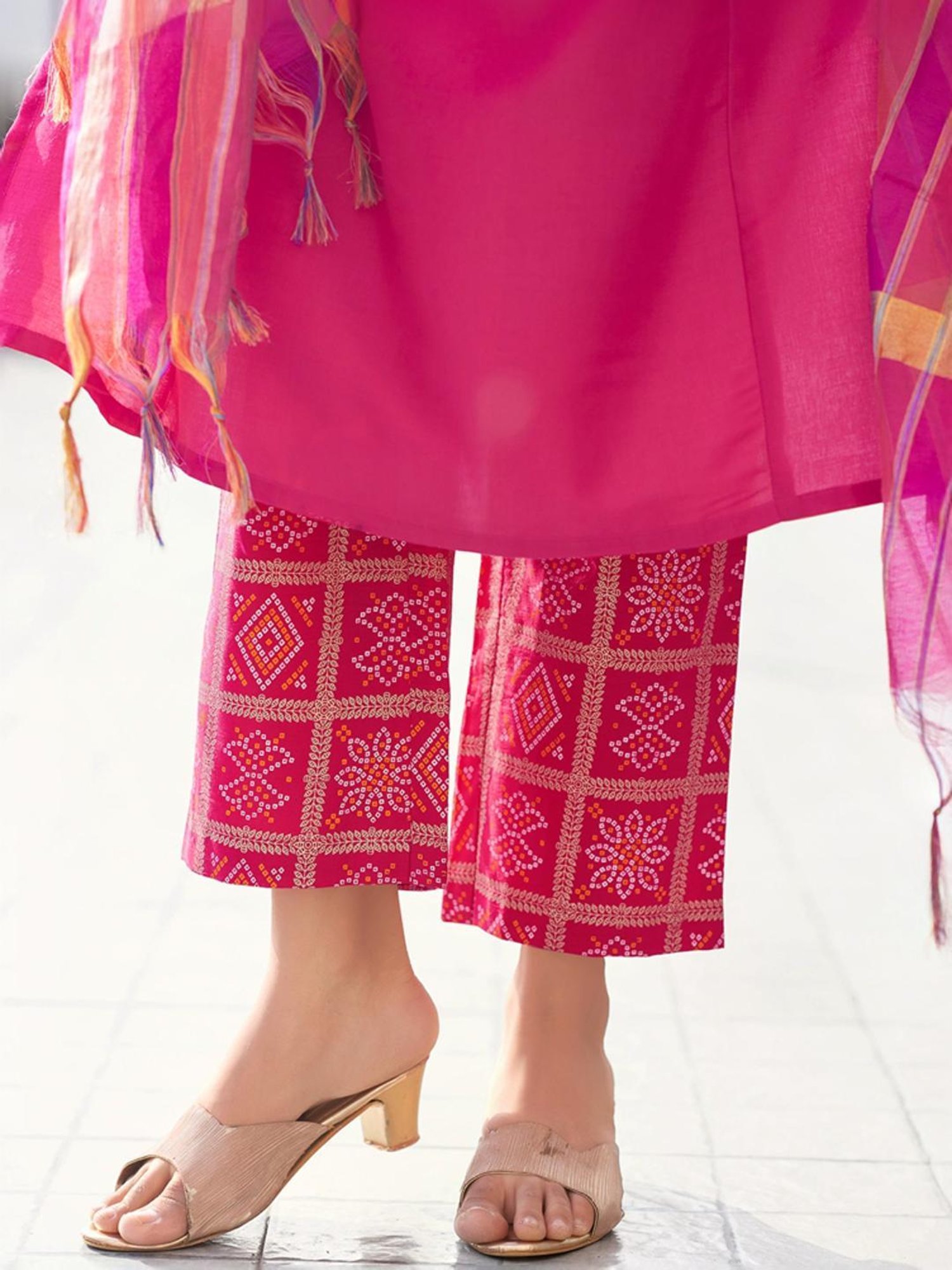 Skylee Pink Printed Kurta Pant Set With Dupatta