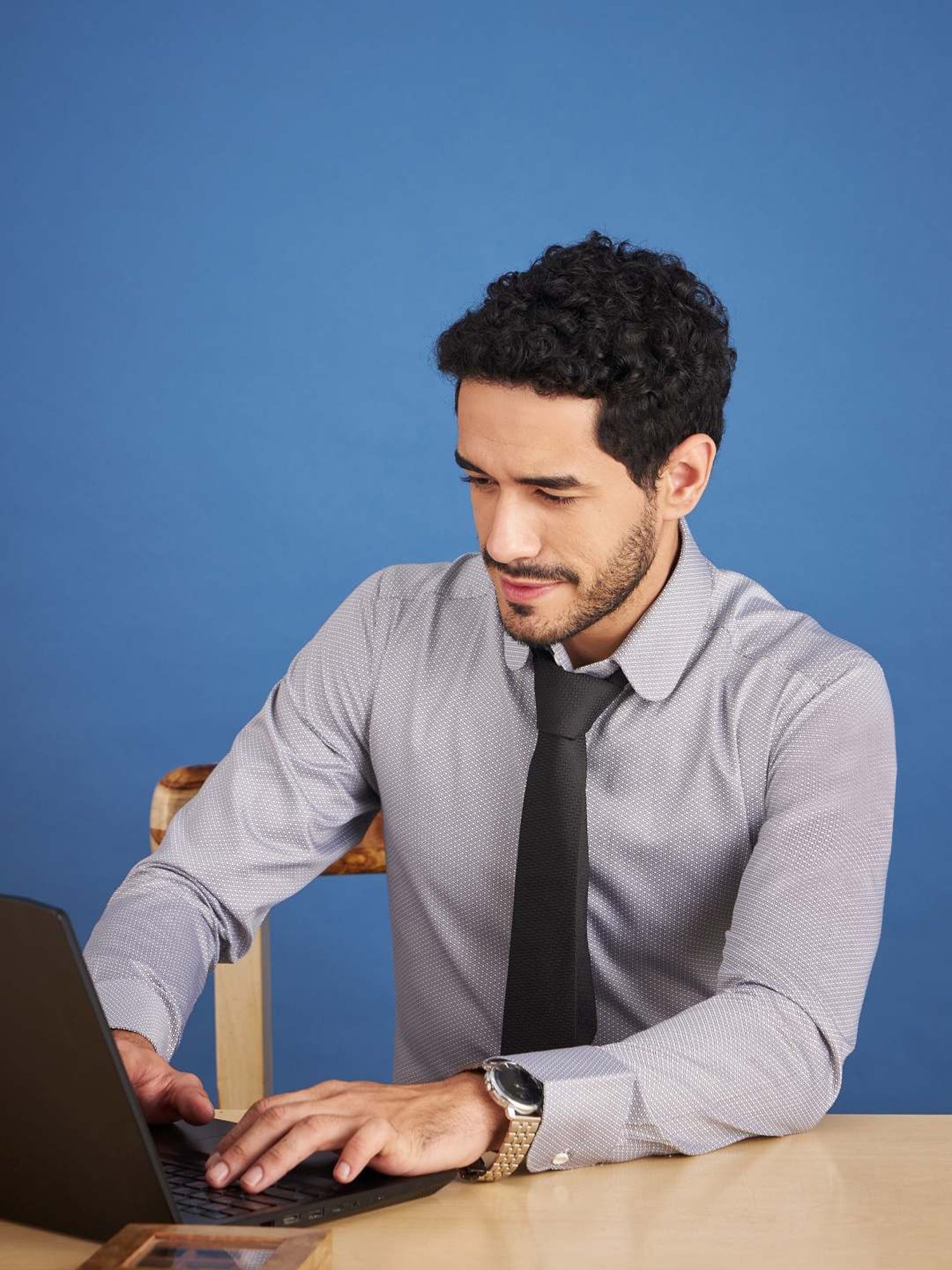 Louis Stitch White And Black Cotton Regular Fit Printed Shirt