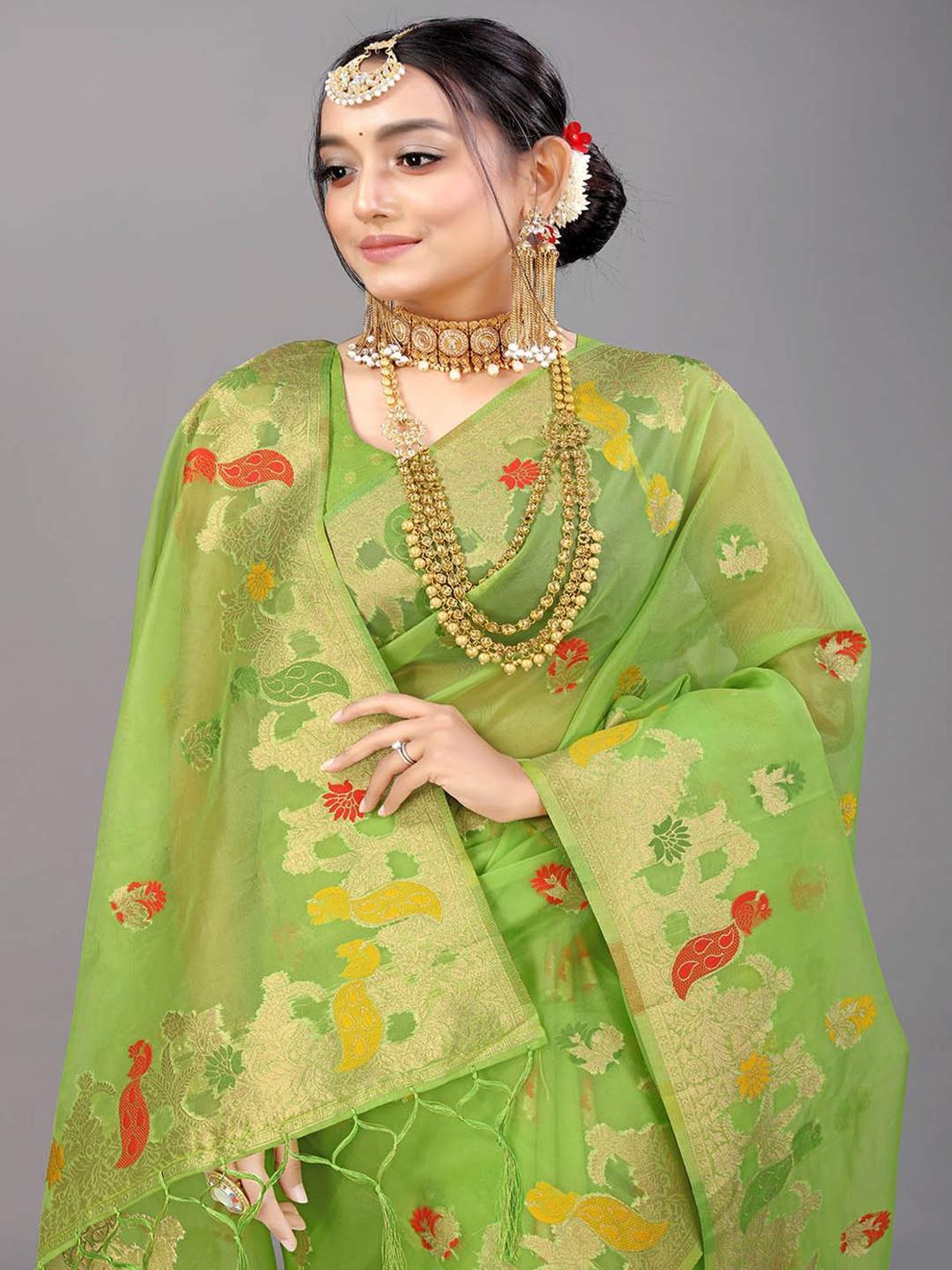 SHUBHKALA Green Silk Woven Saree With Unstitched Blouse