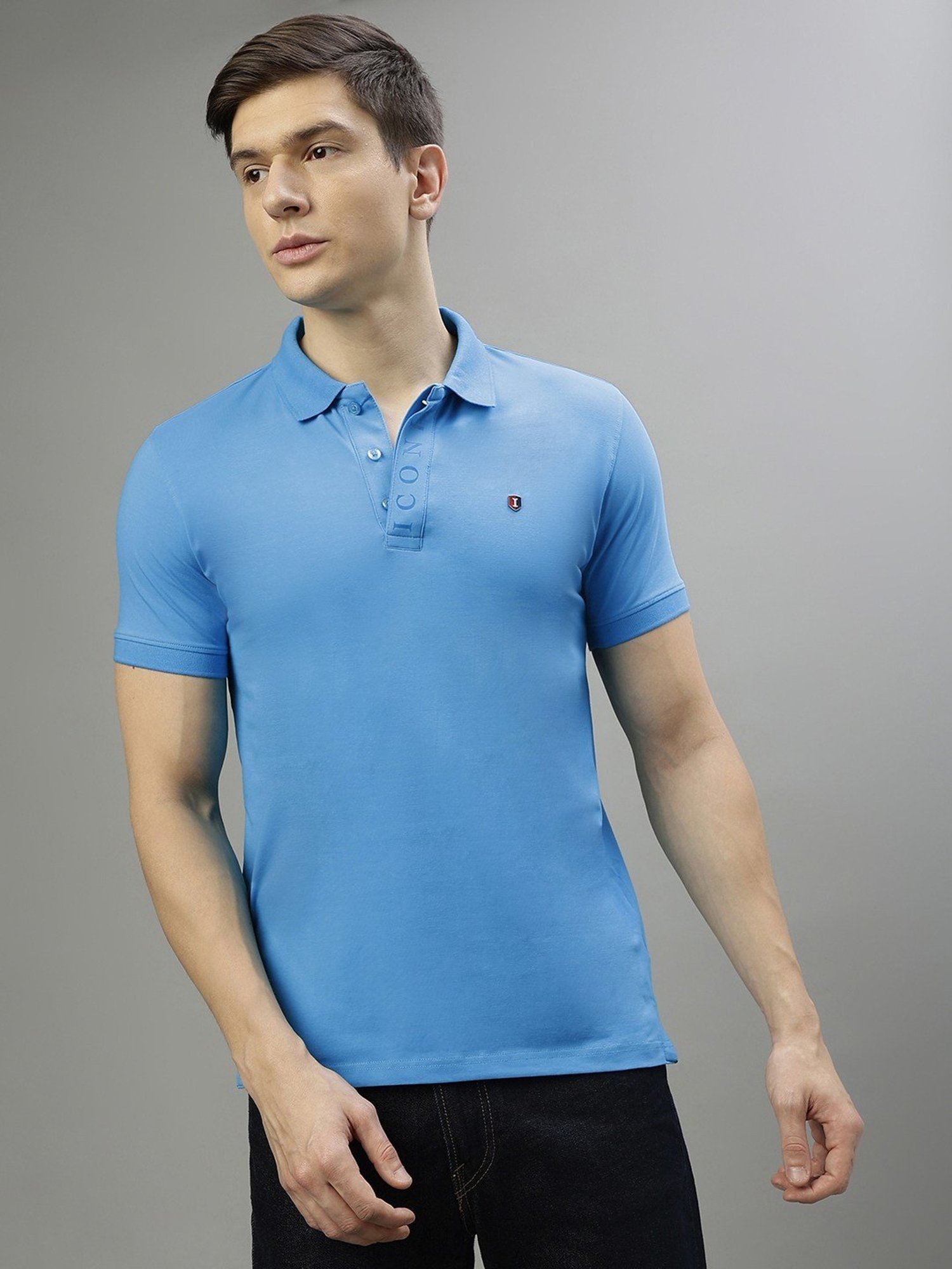 Iconic Men Solid Regular Fit Cotton T-shirt