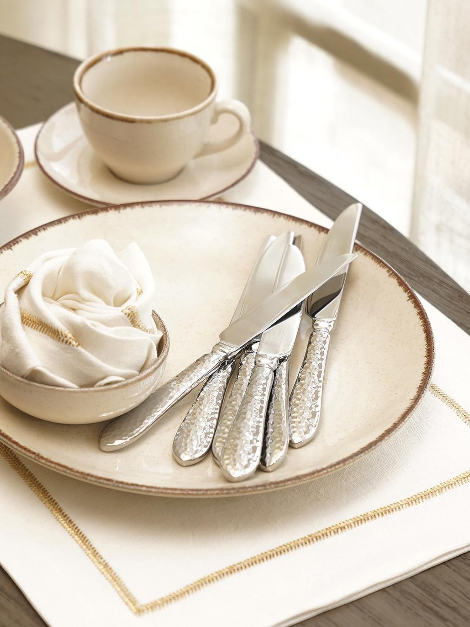 Pure Home and Living Silver Stainless Steel Textured Cutlery sets