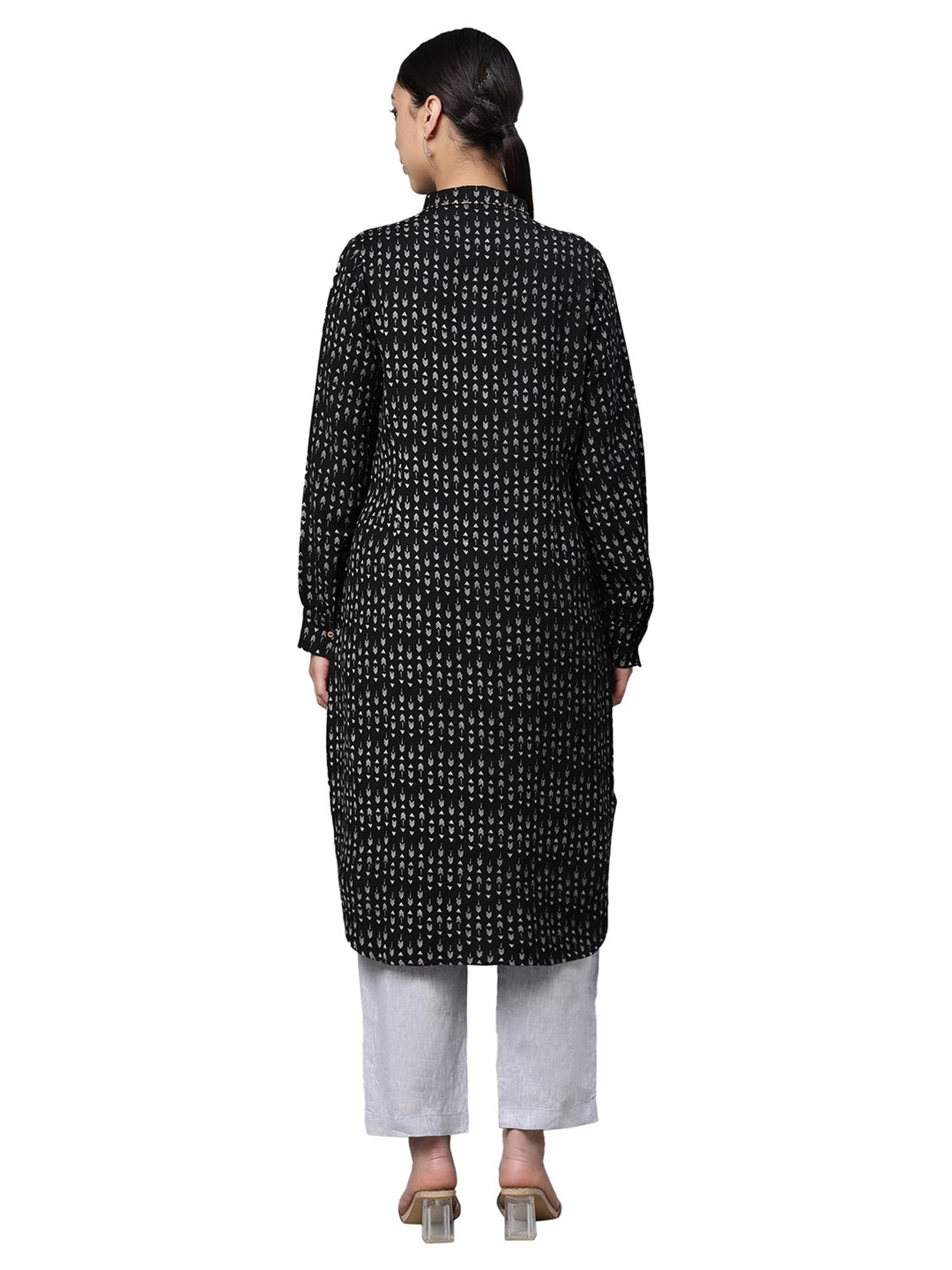 Linen Club Woman Black Printed Straight Kurta