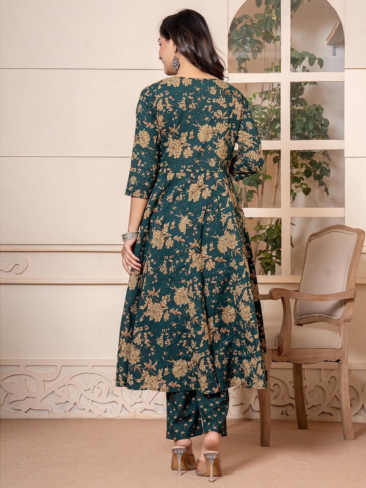 Yufta Green Cotton Embroidered Kurta & Pant Set with Dupatta