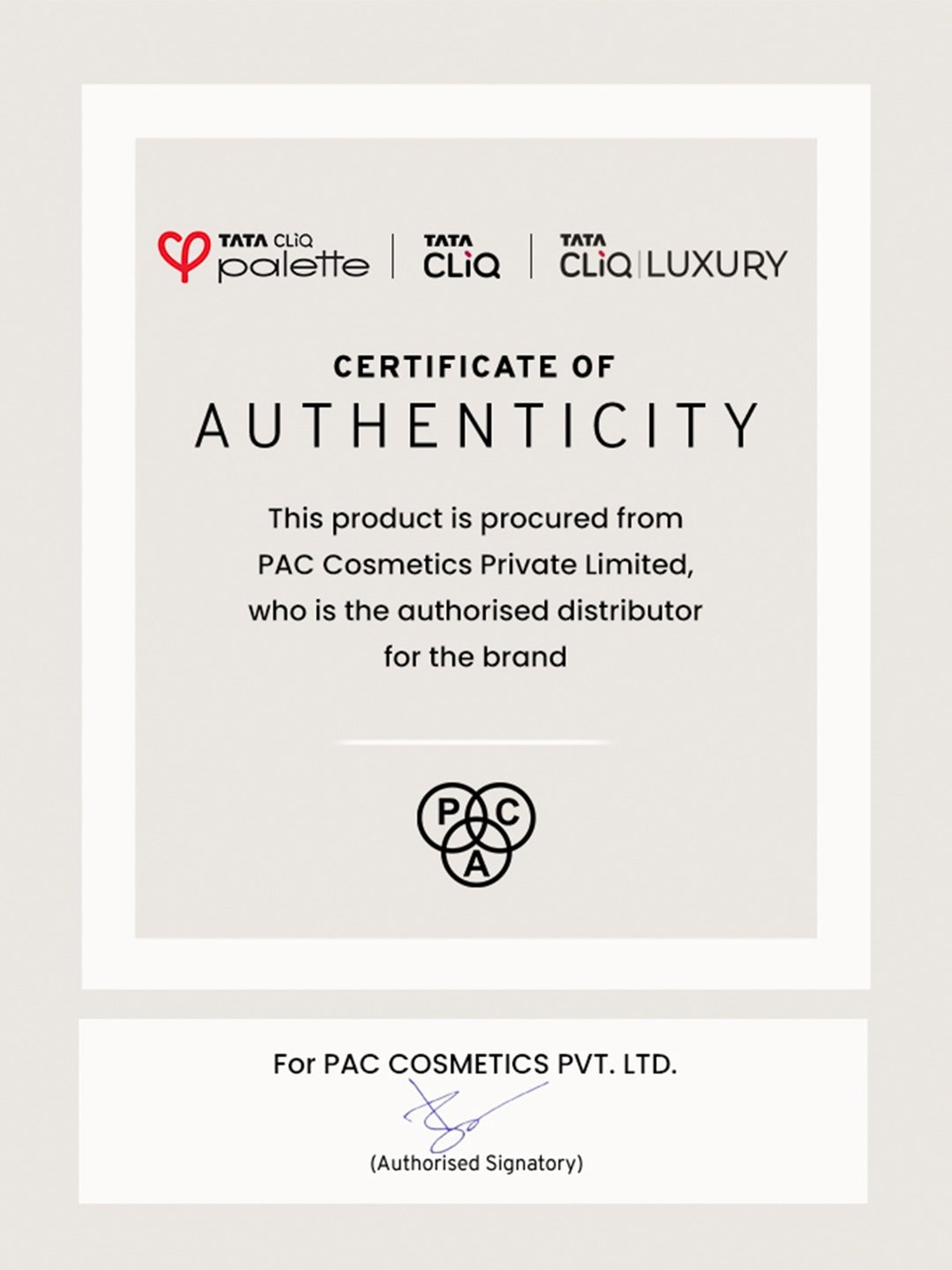 PAC Spotlight Liquid Foundation Apricot Light - 40 ml