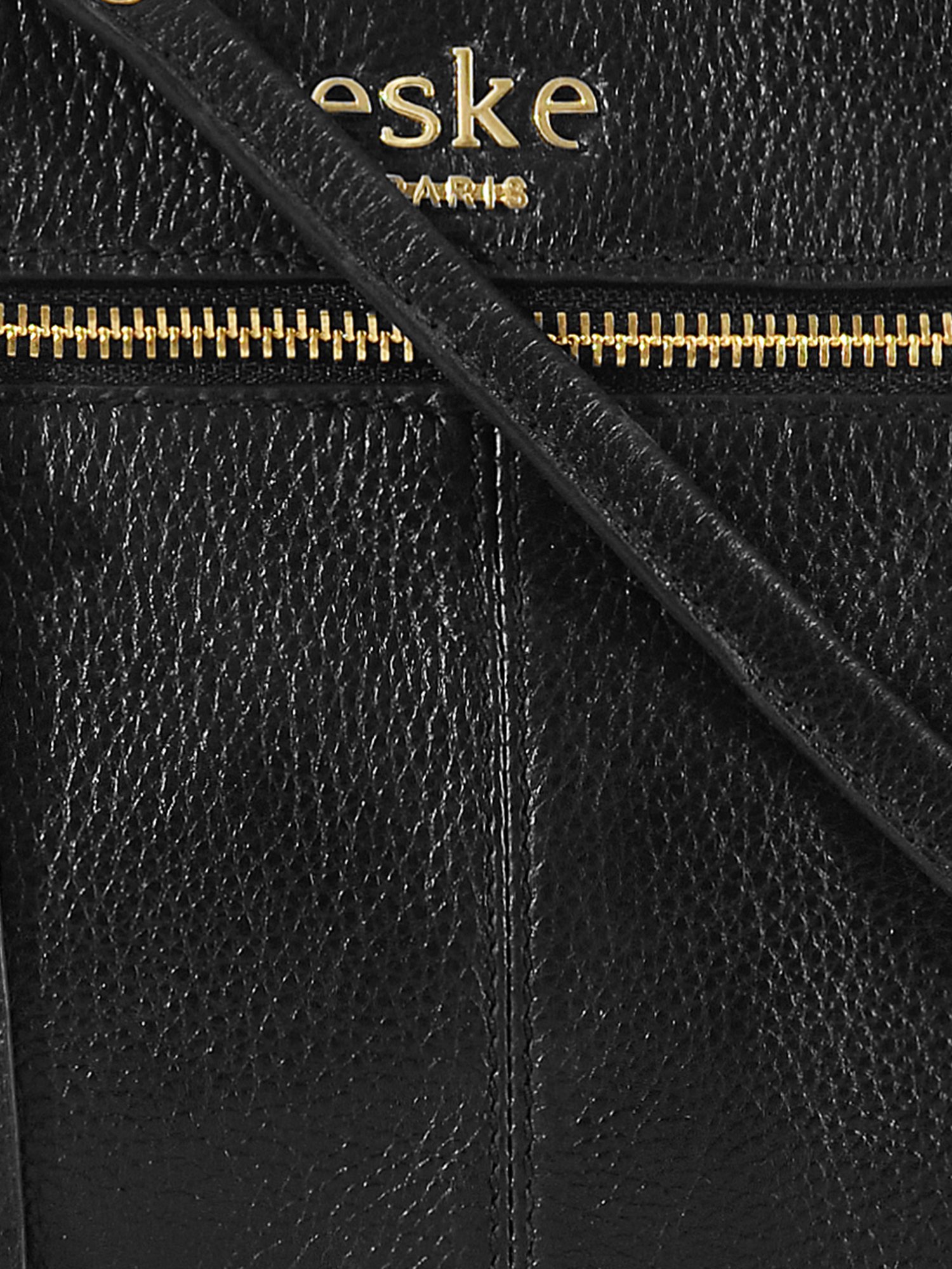 Eske Black Medium Shoulder Bag