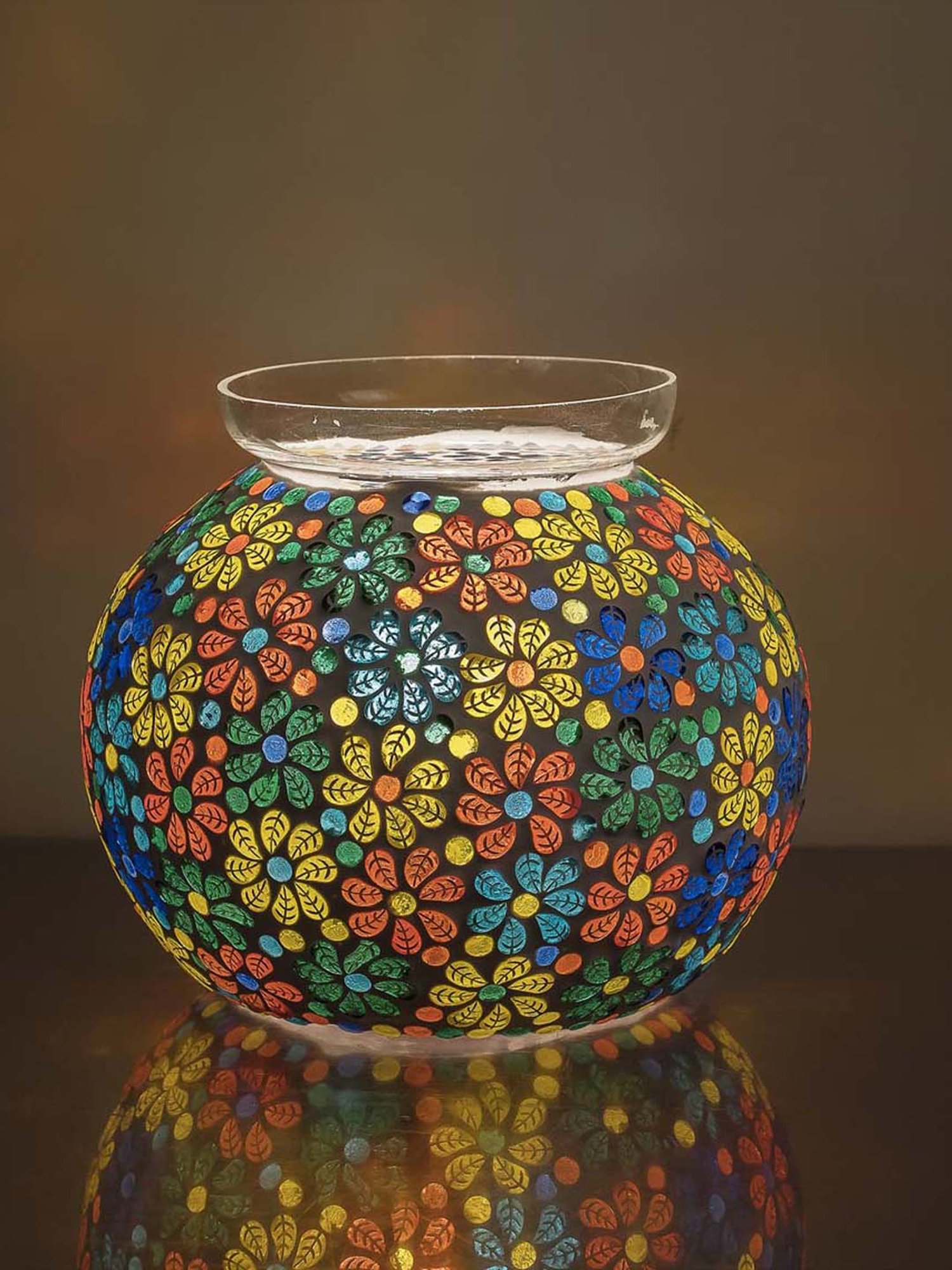 Homesake White Persian Mosaic Leafy Glass Table Lamp (Bulb Included) - Set of 1