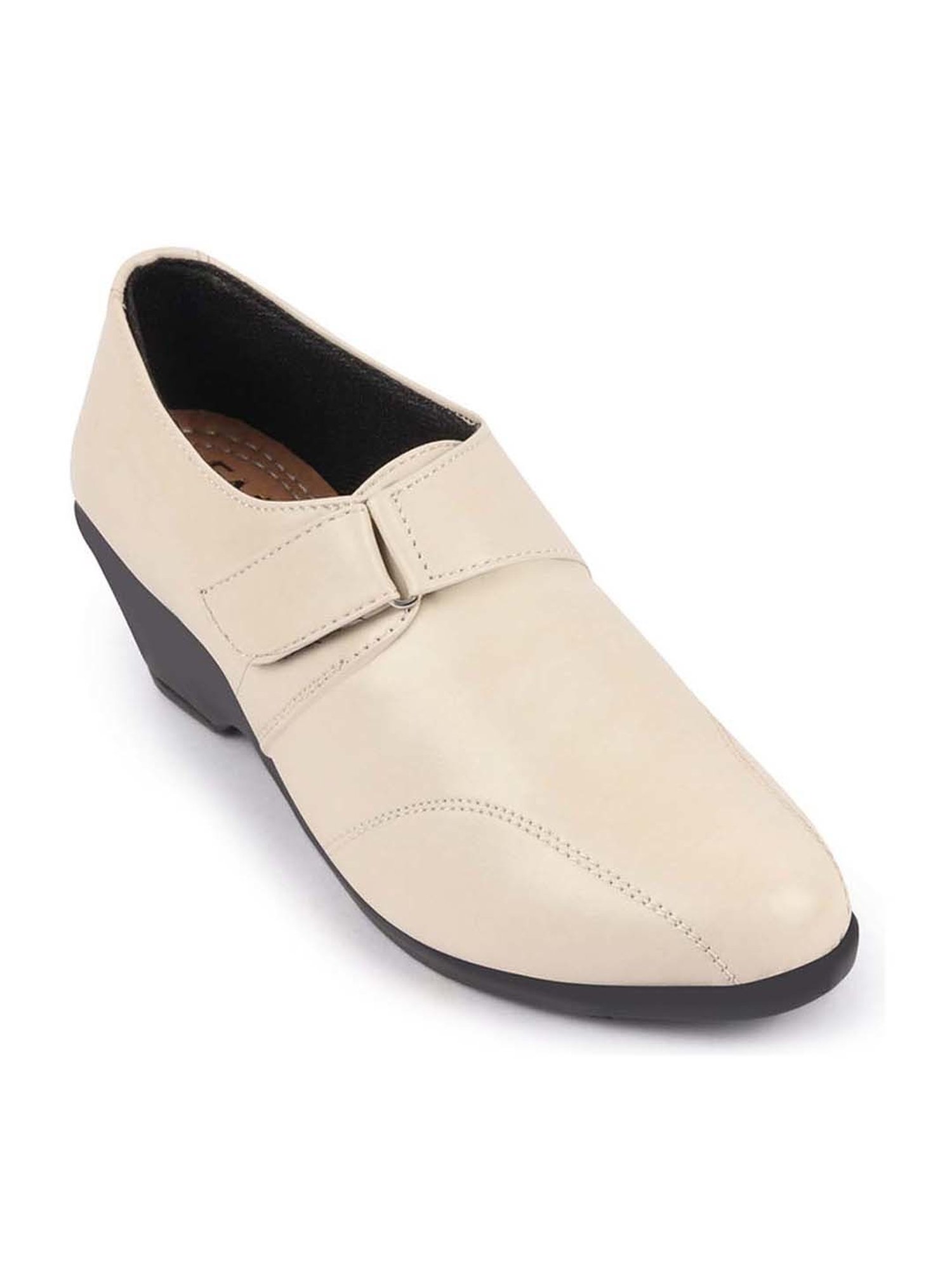 Fausto Women's Cream Wedge Loafers