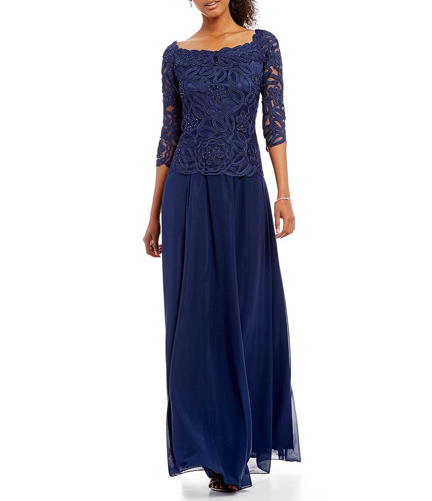 Soulmates Embroidered Lace 3/4 Sleeve Boat Neck Gown