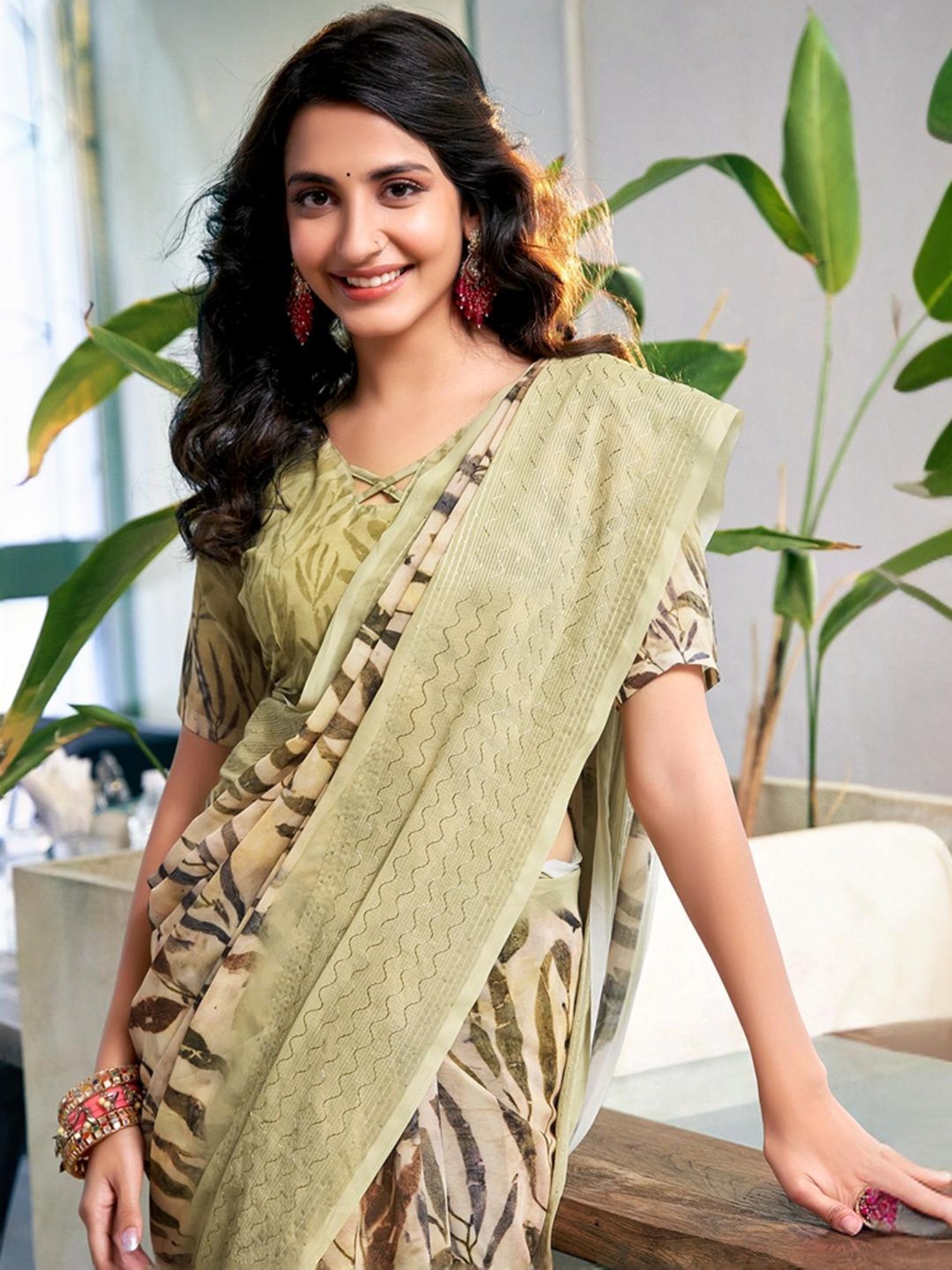 Satrani Cream & Green Printed Saree With Unstitched Blouse