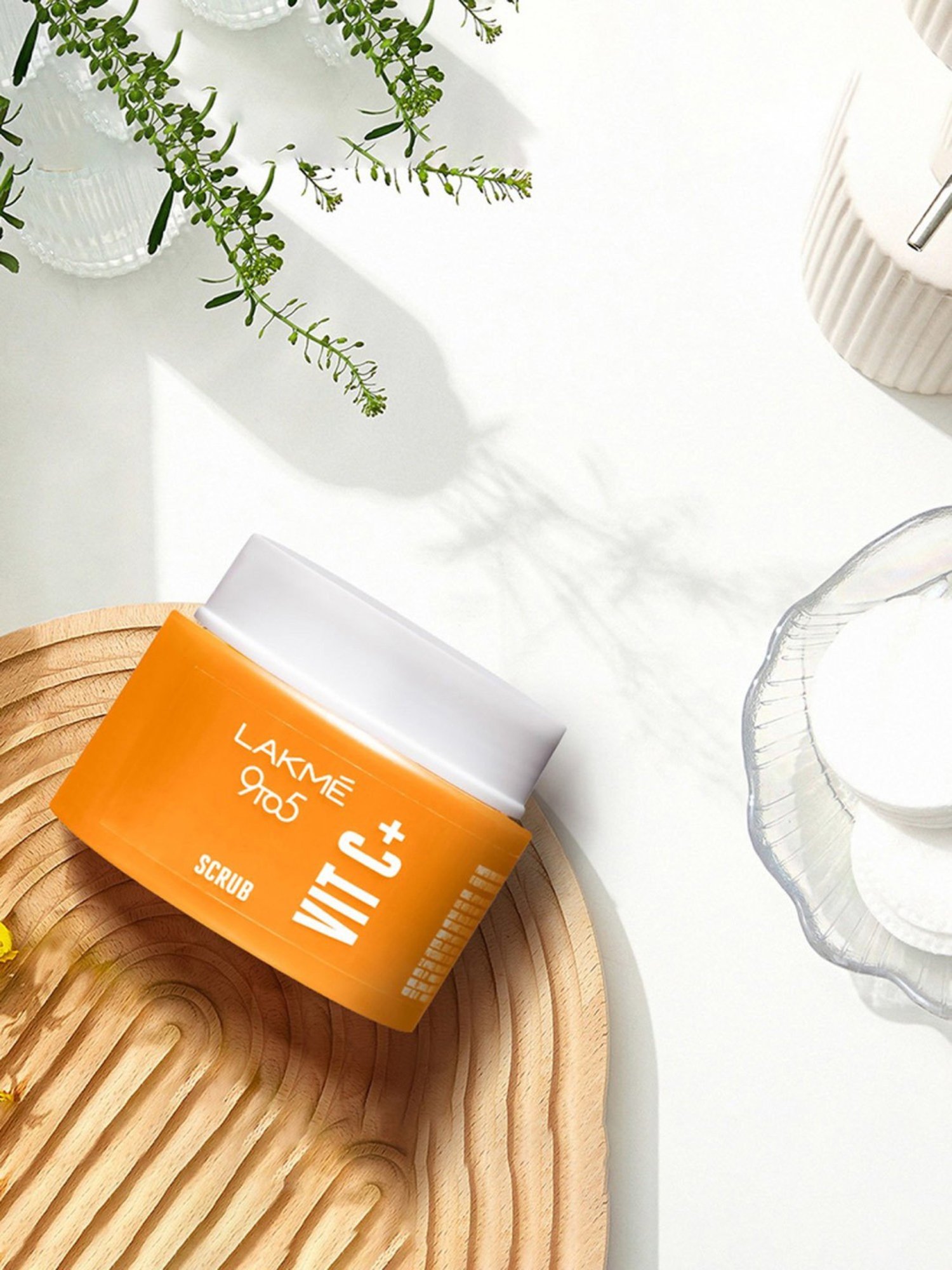 Lakme 9To5 Vit C+ Scrub - 50 gm