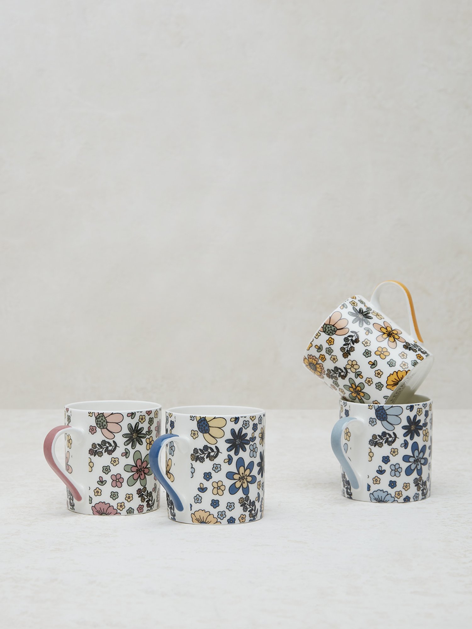 Femora Black Ceramic Coffee Mugs (0.36 L) - Set of 4