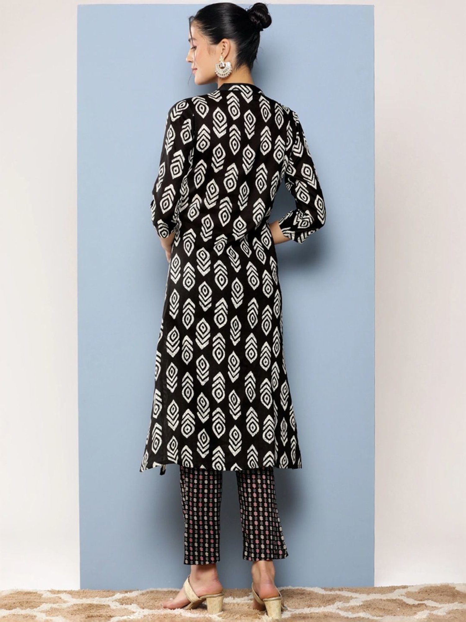 Aarika Black Cotton Printed Kurta Pant Set