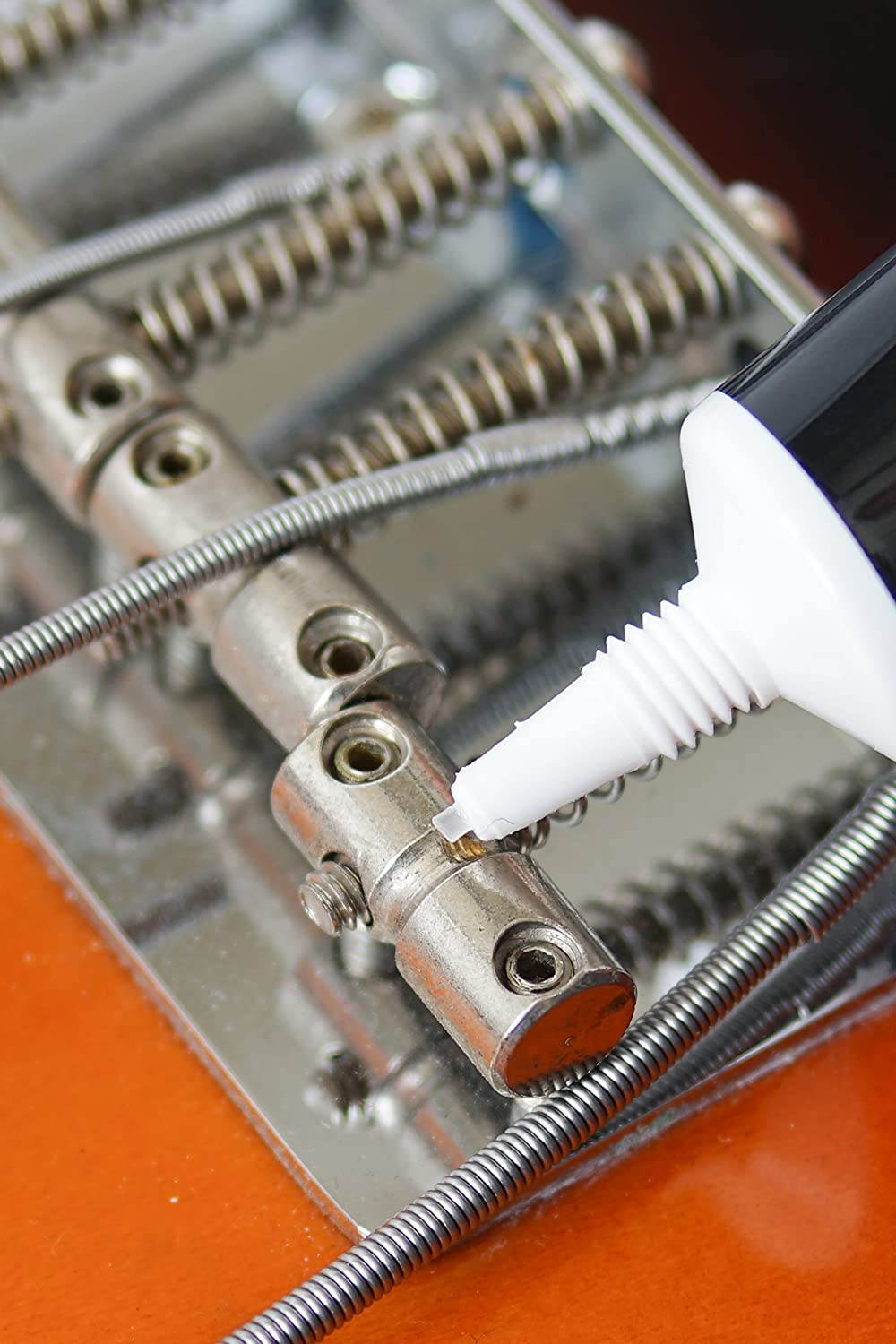 MusicNomad TUNE-IT - String Instrument Lubricant