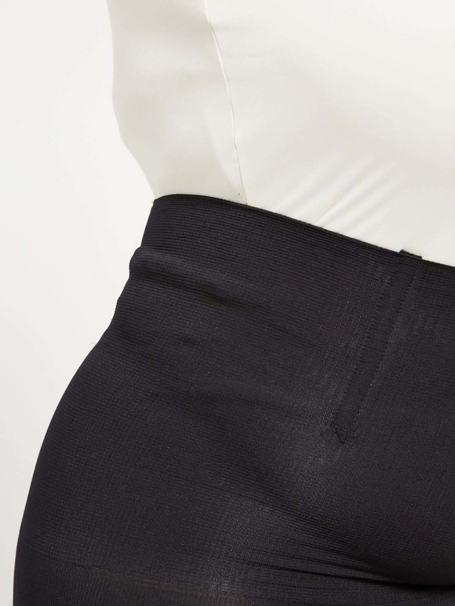 Secrets By ZeroKaata Black Plain Tummy & Thigh Shaper