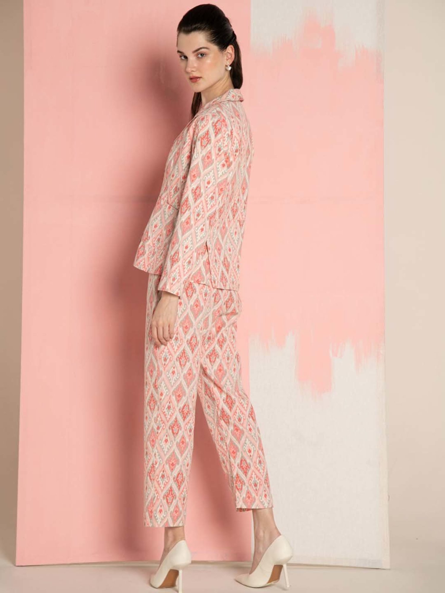 Ekohum Pink Cotton Flex Ikhat Print Coat with Cotton Flex Ikhat Print Pant Co-Ord Set