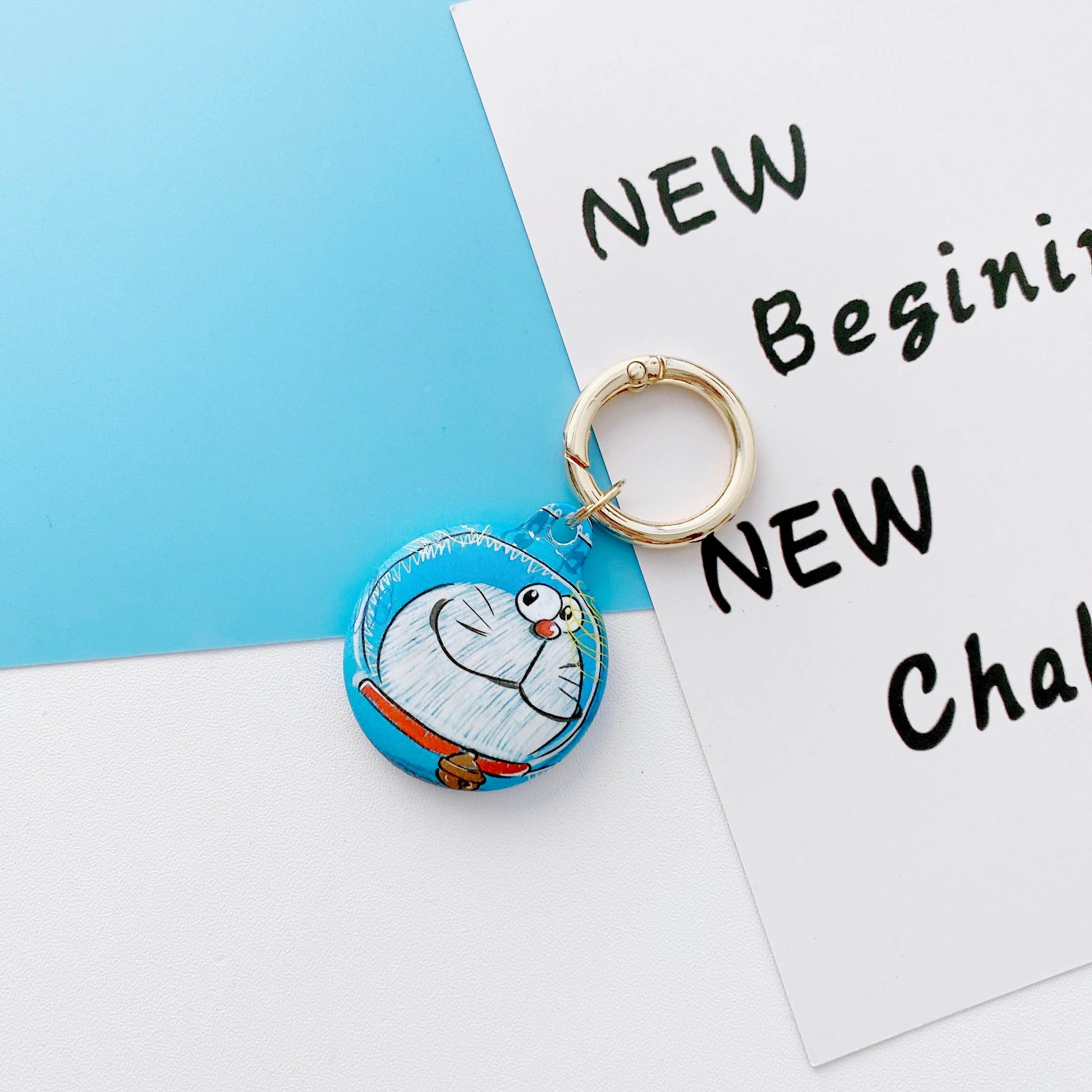 [6 PCS]Silicone Protective Case for AirTags, Tracker Lightweight Soft Protective Skin Cover Accessories Finder Holder with Key Chain Anti-Loss Design Compatible with Apple AirTags 2021