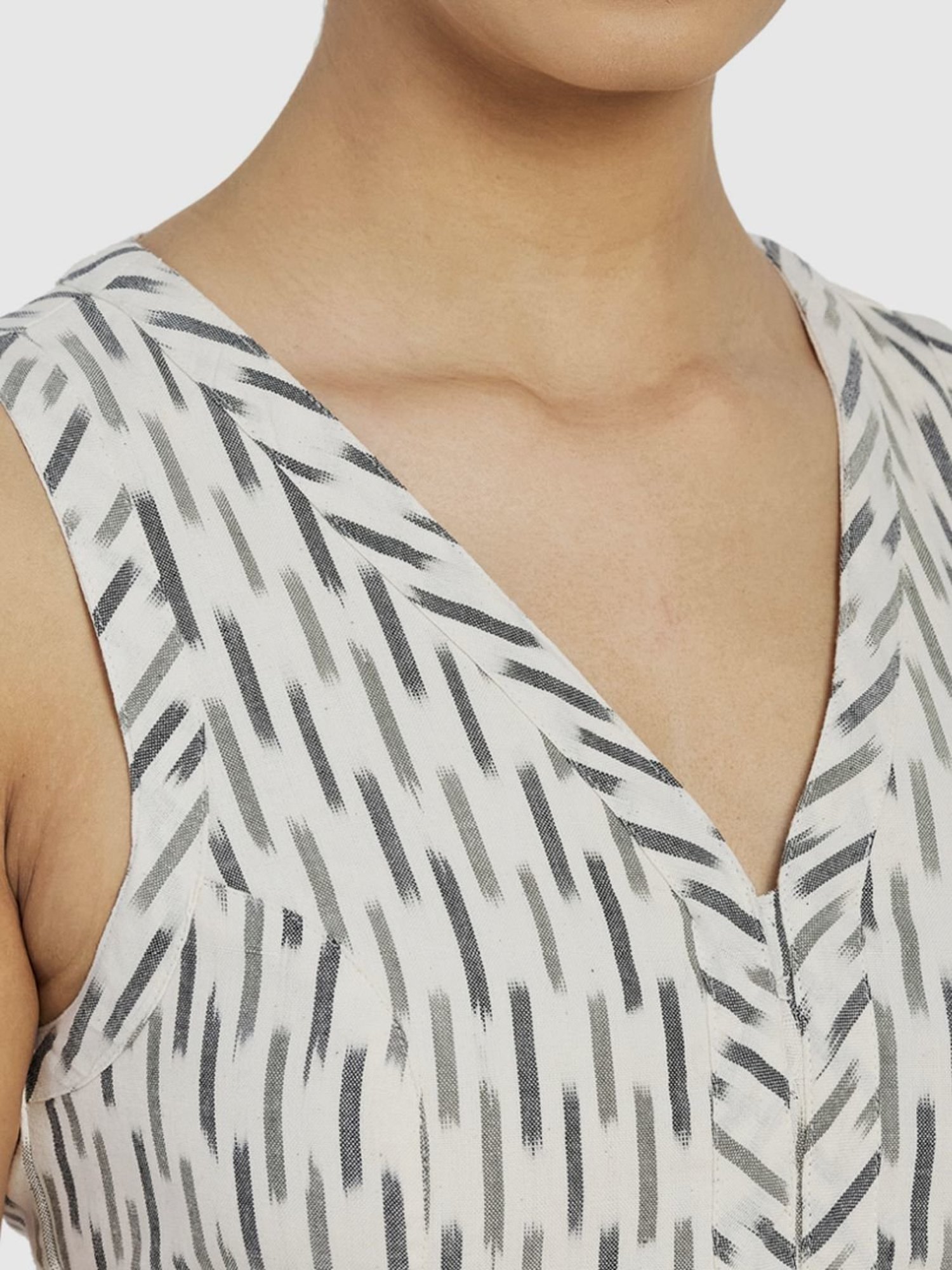 Salwar Studio Red Textured Blouse