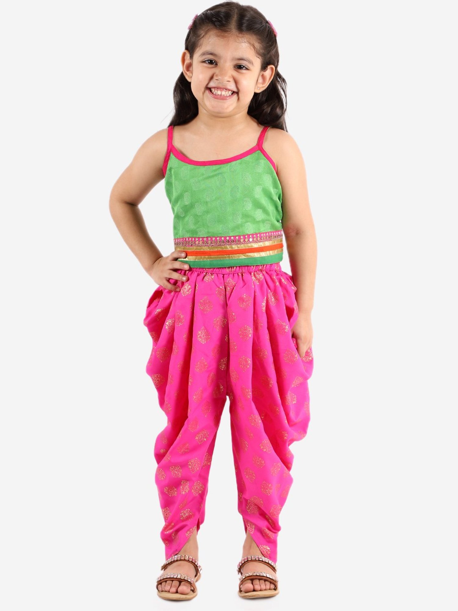 TWISHA Kids Green & Pink Self Design Top with Dhoti