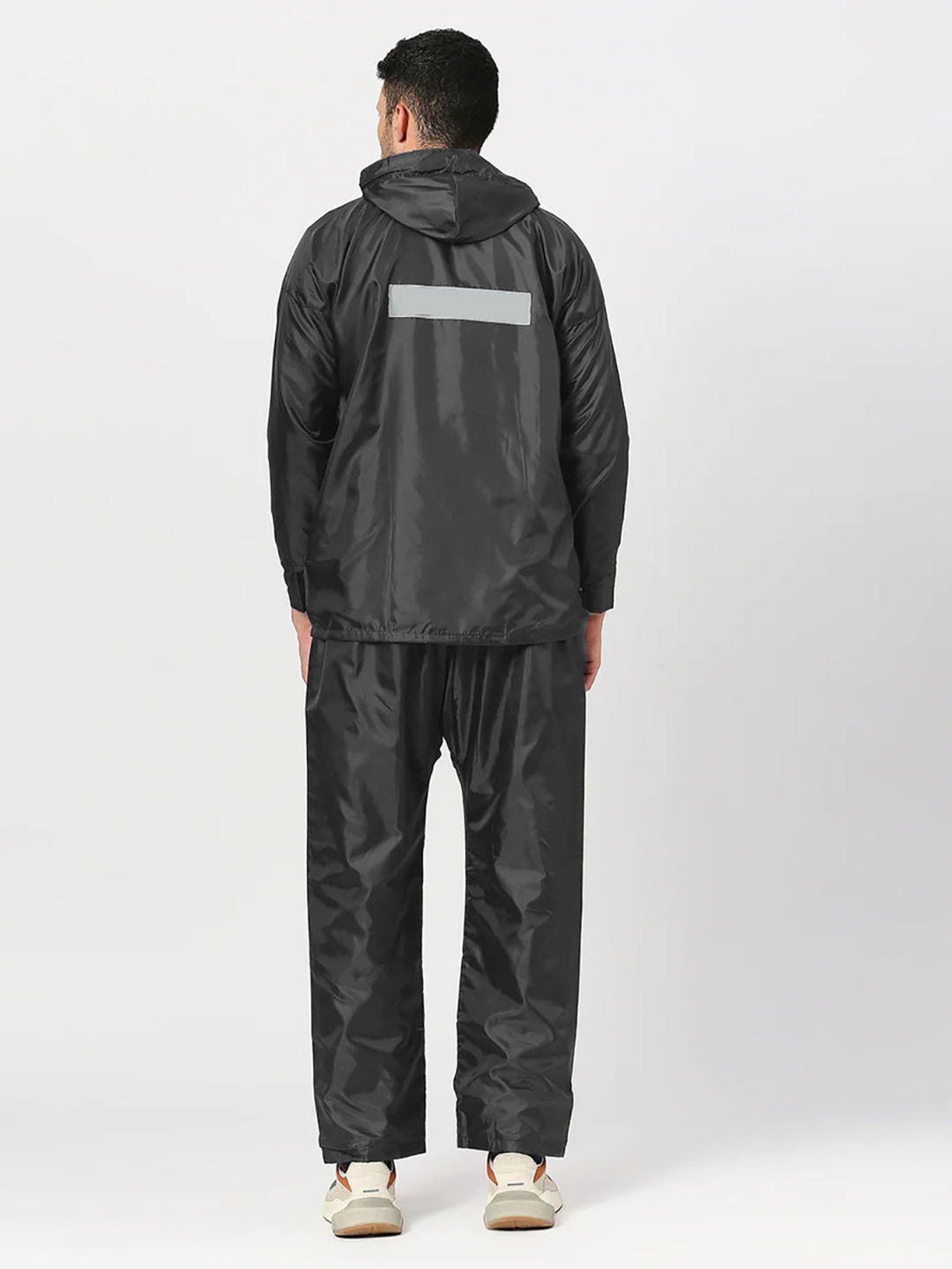 CAMISON Black Regular Fit Raincoat Set