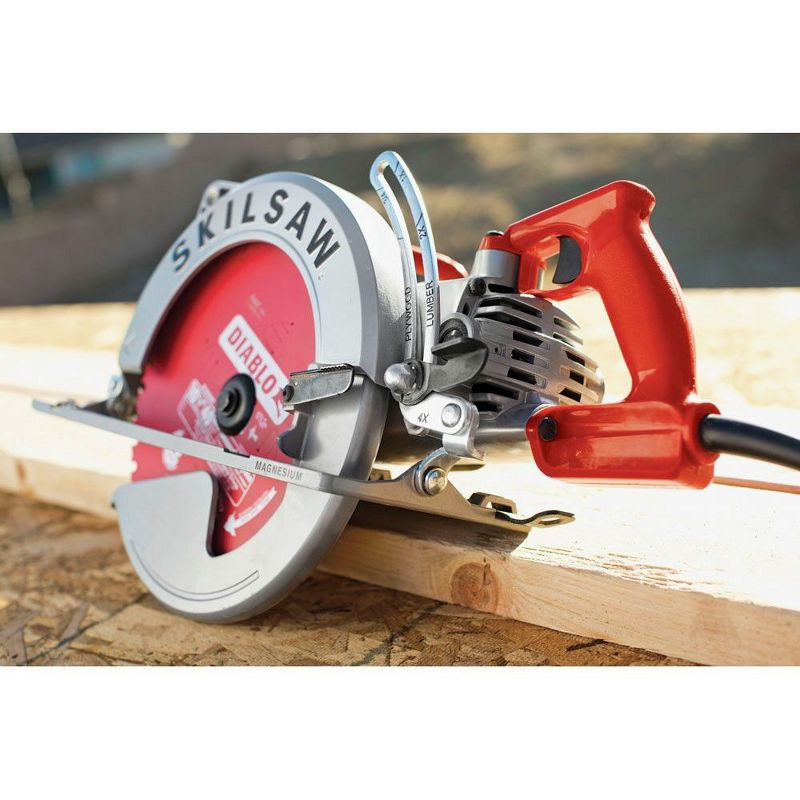 SKILSAW SPT70WM-72 Sawsquatch 15 Amp 10-1/4 in. Magnesium Worm Drive Circular Saw with Twist Lock