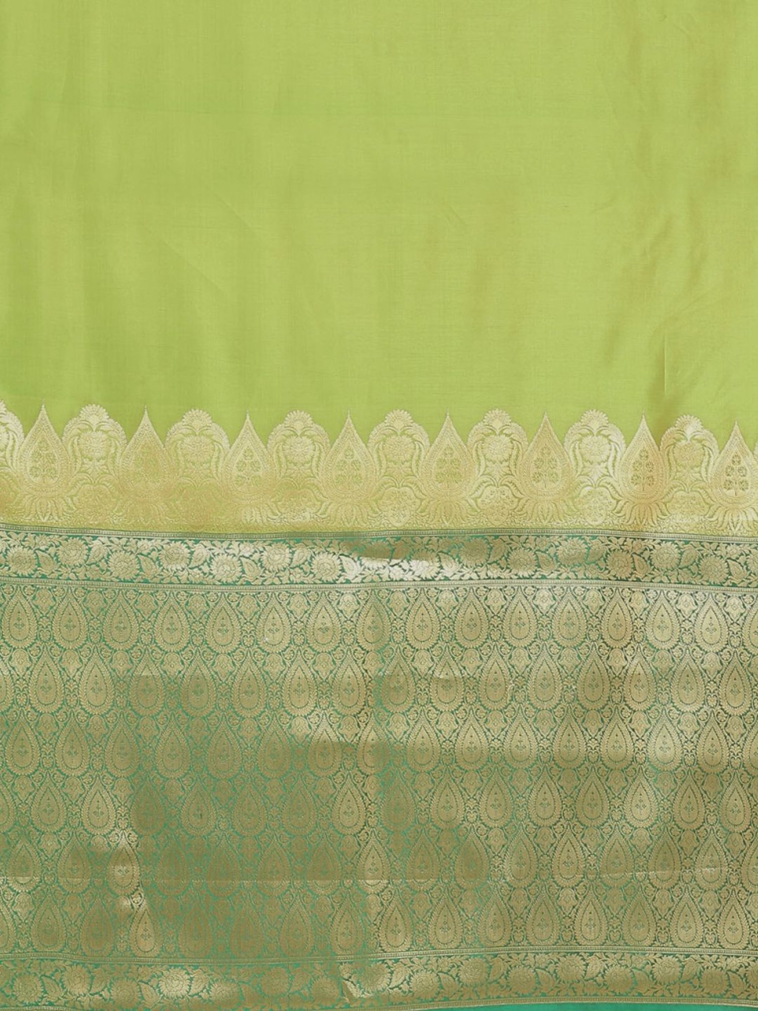 Banarasi Silk Works Green Woven Saree With Unstitched Blouse