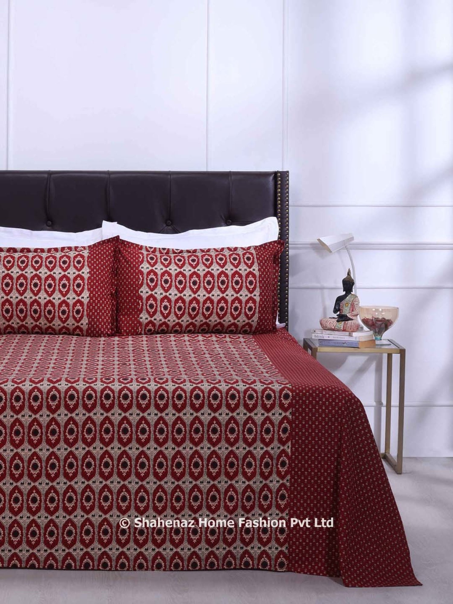 Shahenaz Red 120 TC Cotton Rahat Double Bedsheet with 2 Pillow Covers