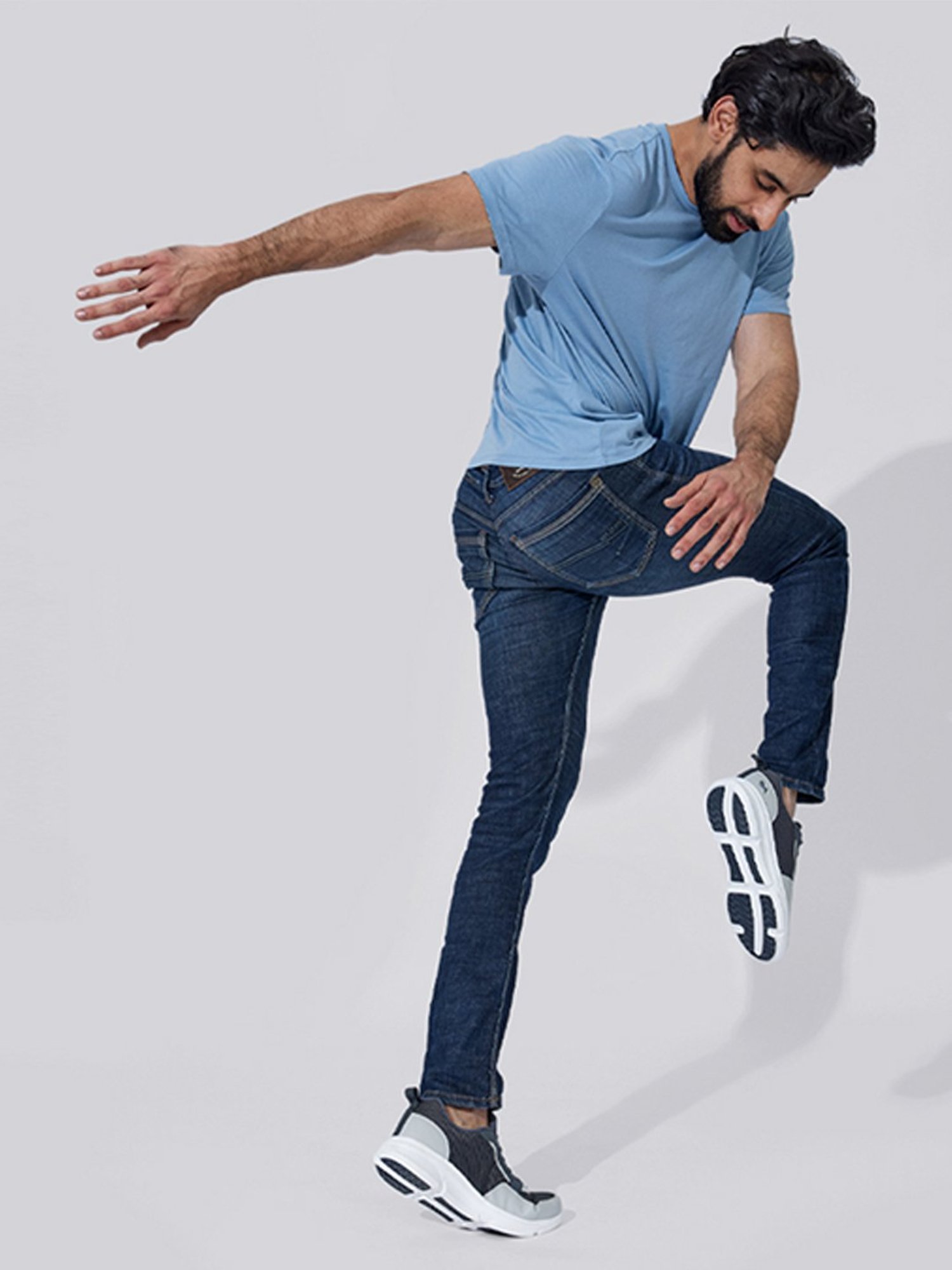 Neemans Men's Grey Running Shoes